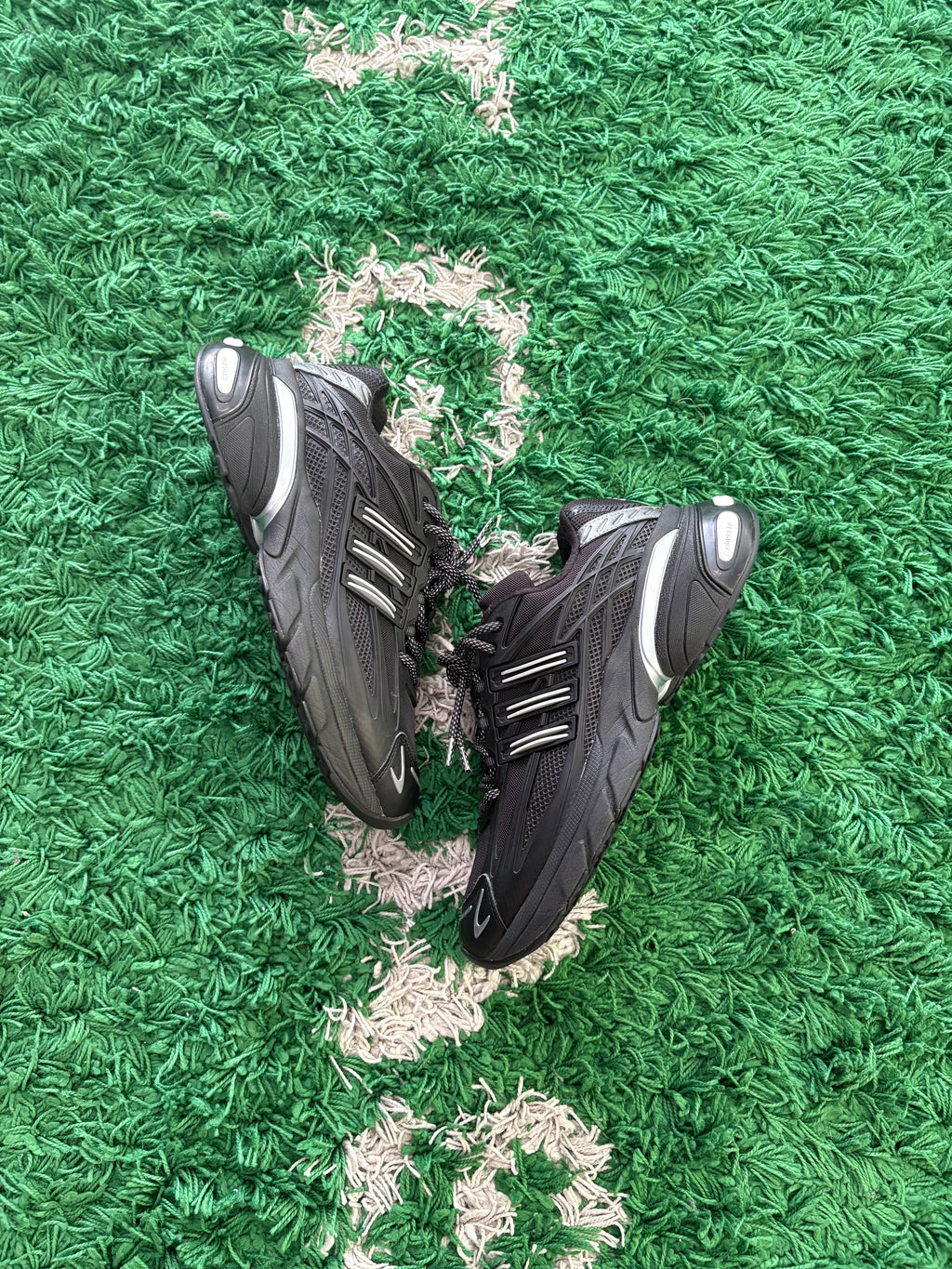 Adidas adistar XLG 2.0 “Black”