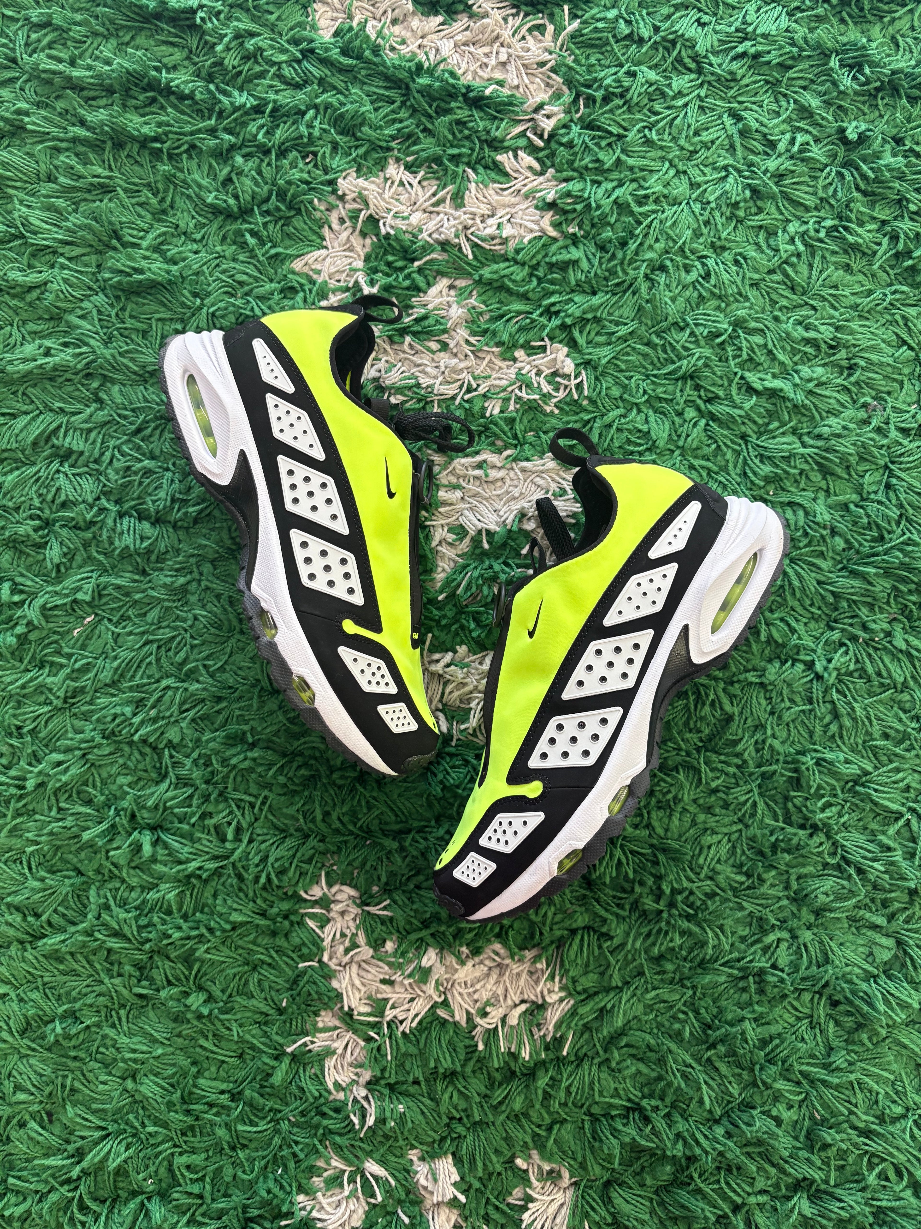 Nike Air Sunder Max “Electric Green”