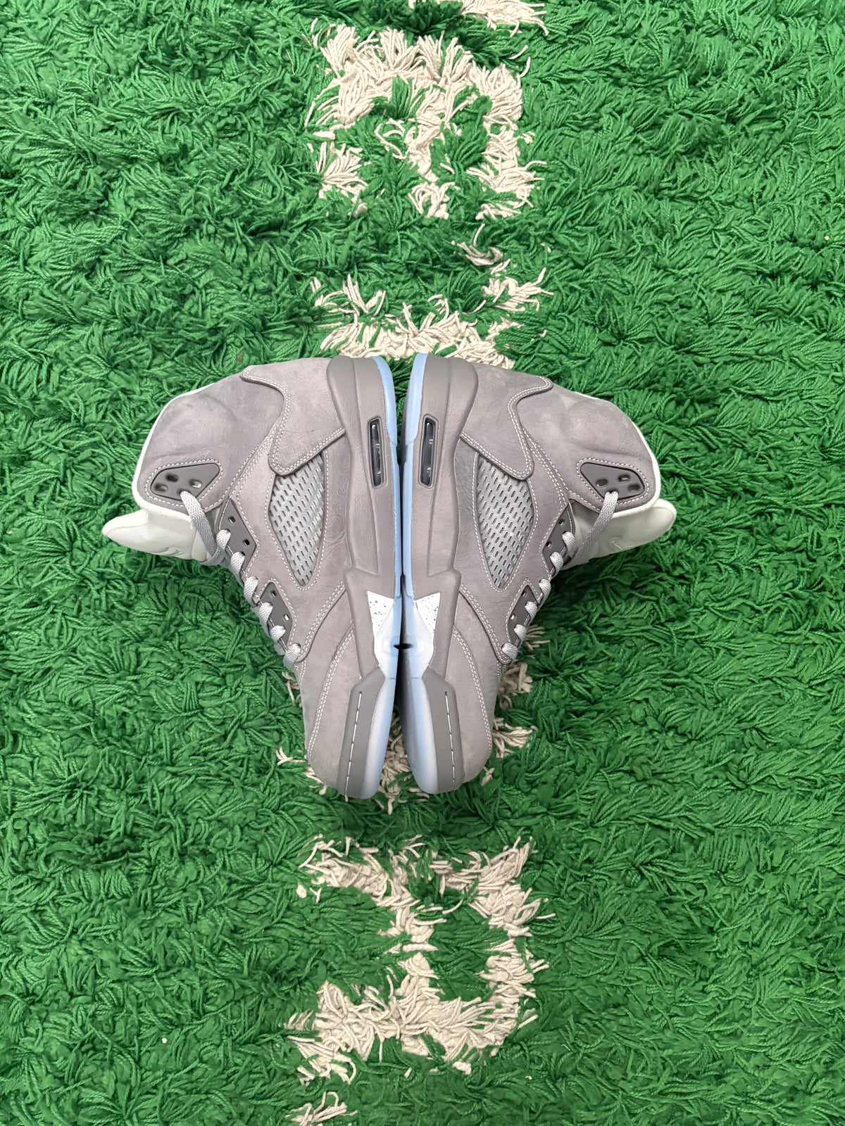Jordan Retro 5 “Wolf Grey”
