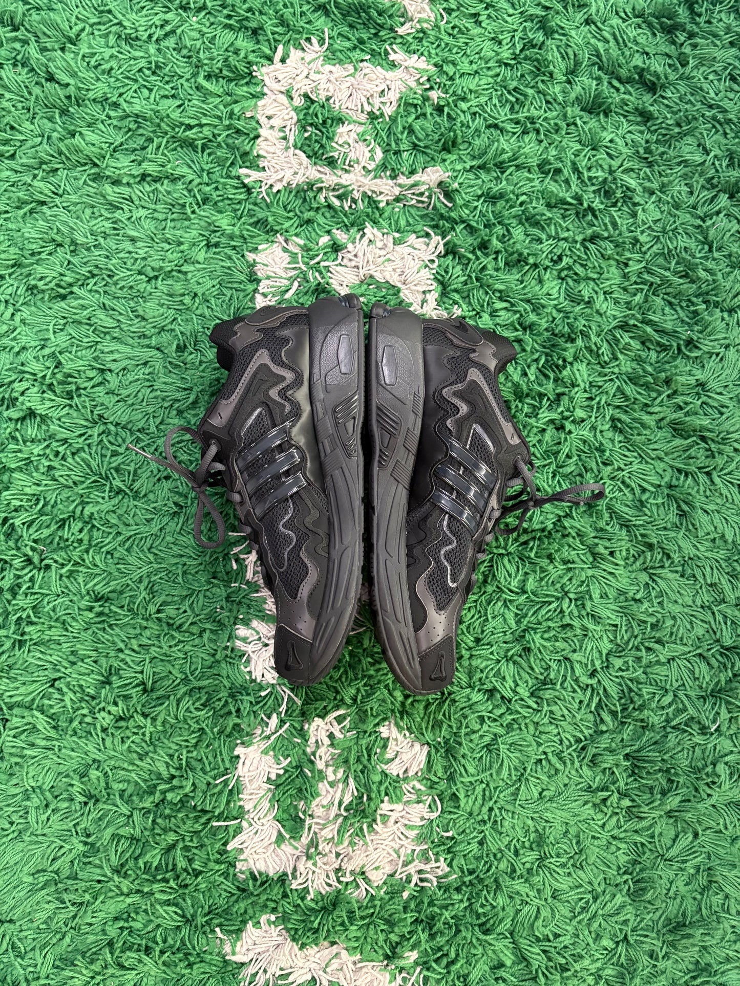 Bad Bunny Response CL “Triple Black