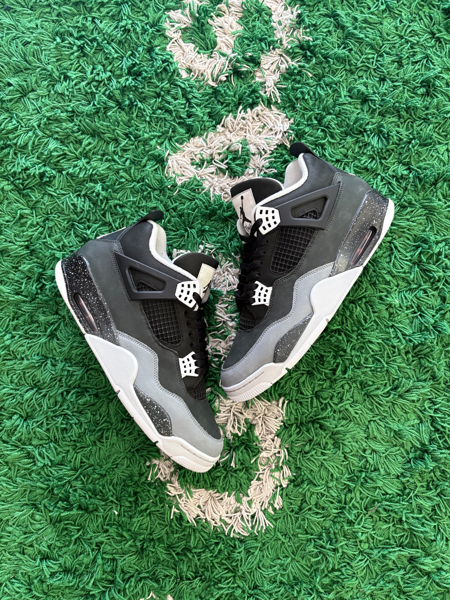 Jordan Retro 4 “Fear”