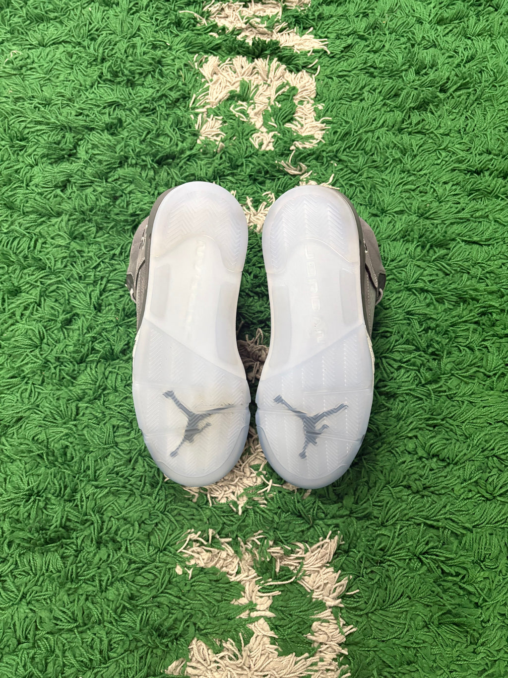 Jordan Retro 5 “Wolf Grey”