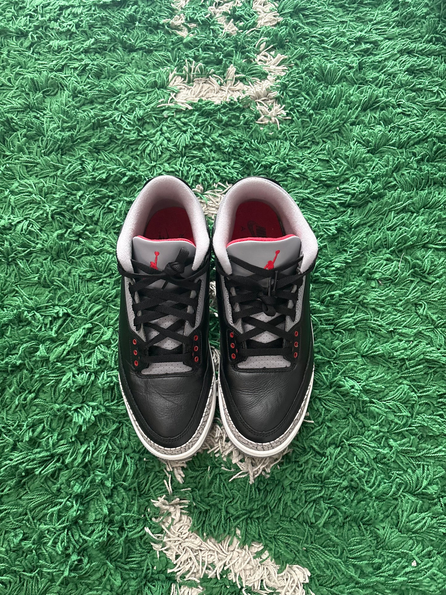 Jordan Retro 3 “Black Cement”