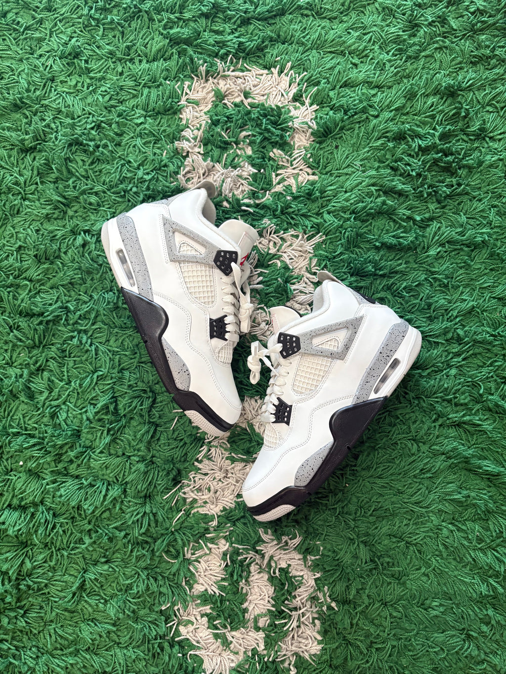 Jordan Retro 4 “White Cement”