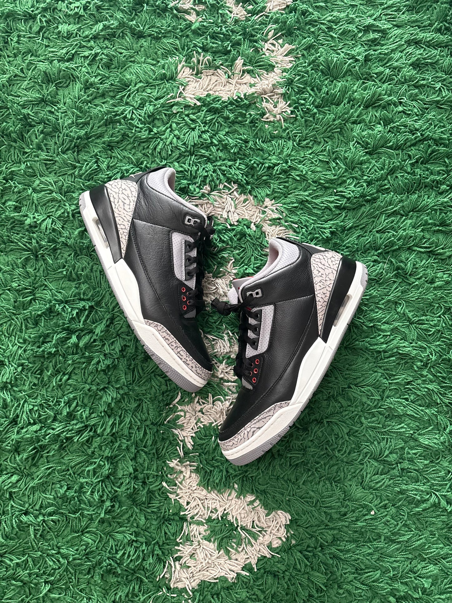 Jordan Retro 3 “Black Cement”