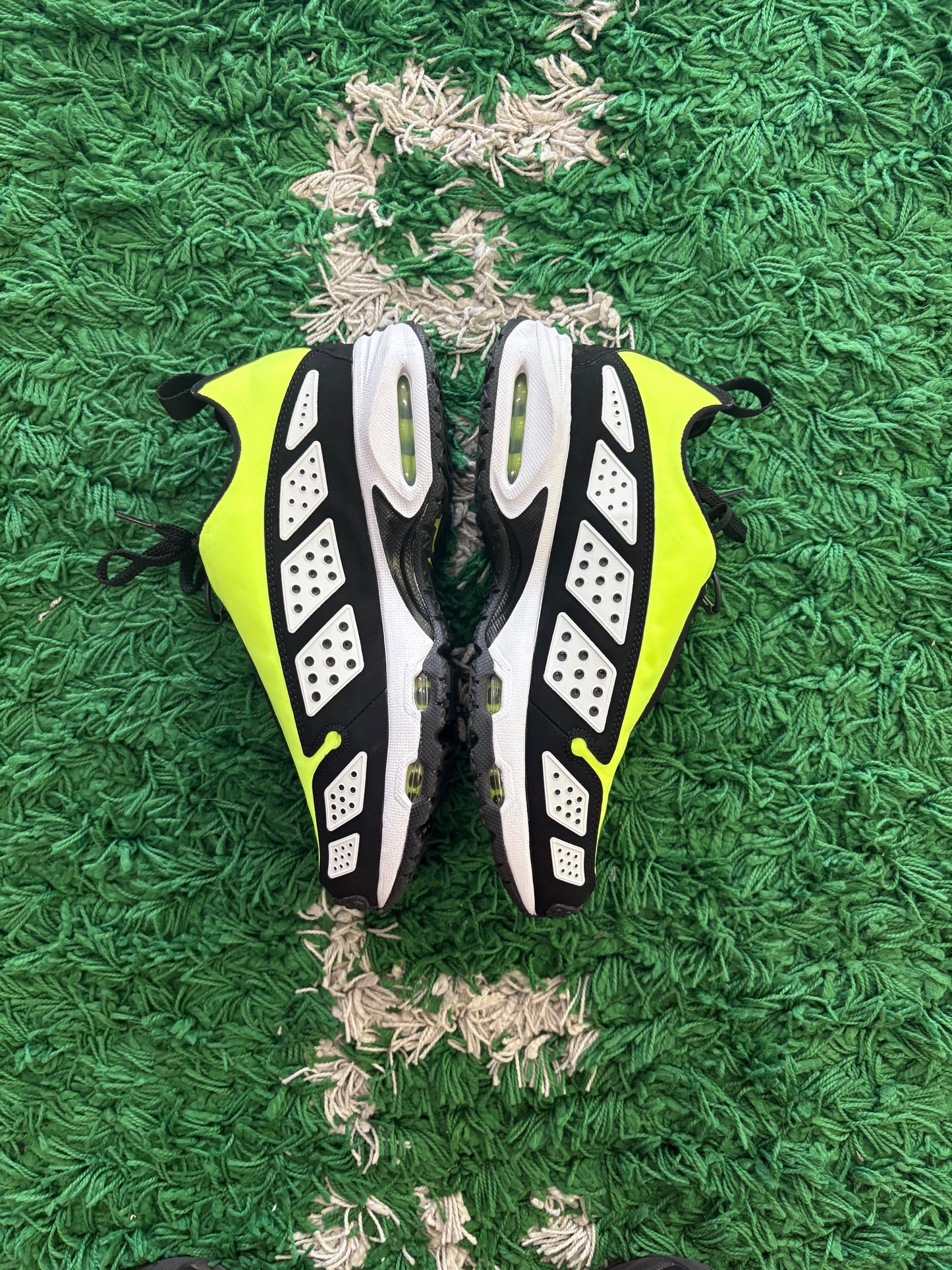 Nike Air Sunder Max “Electric Green”