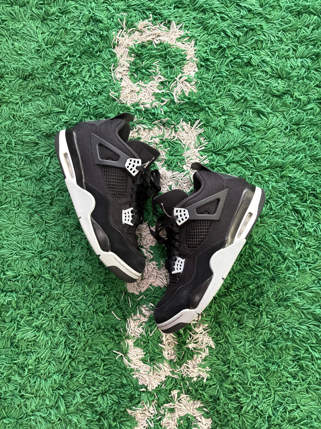 Jordan Retro 4 “Black Canvas”
