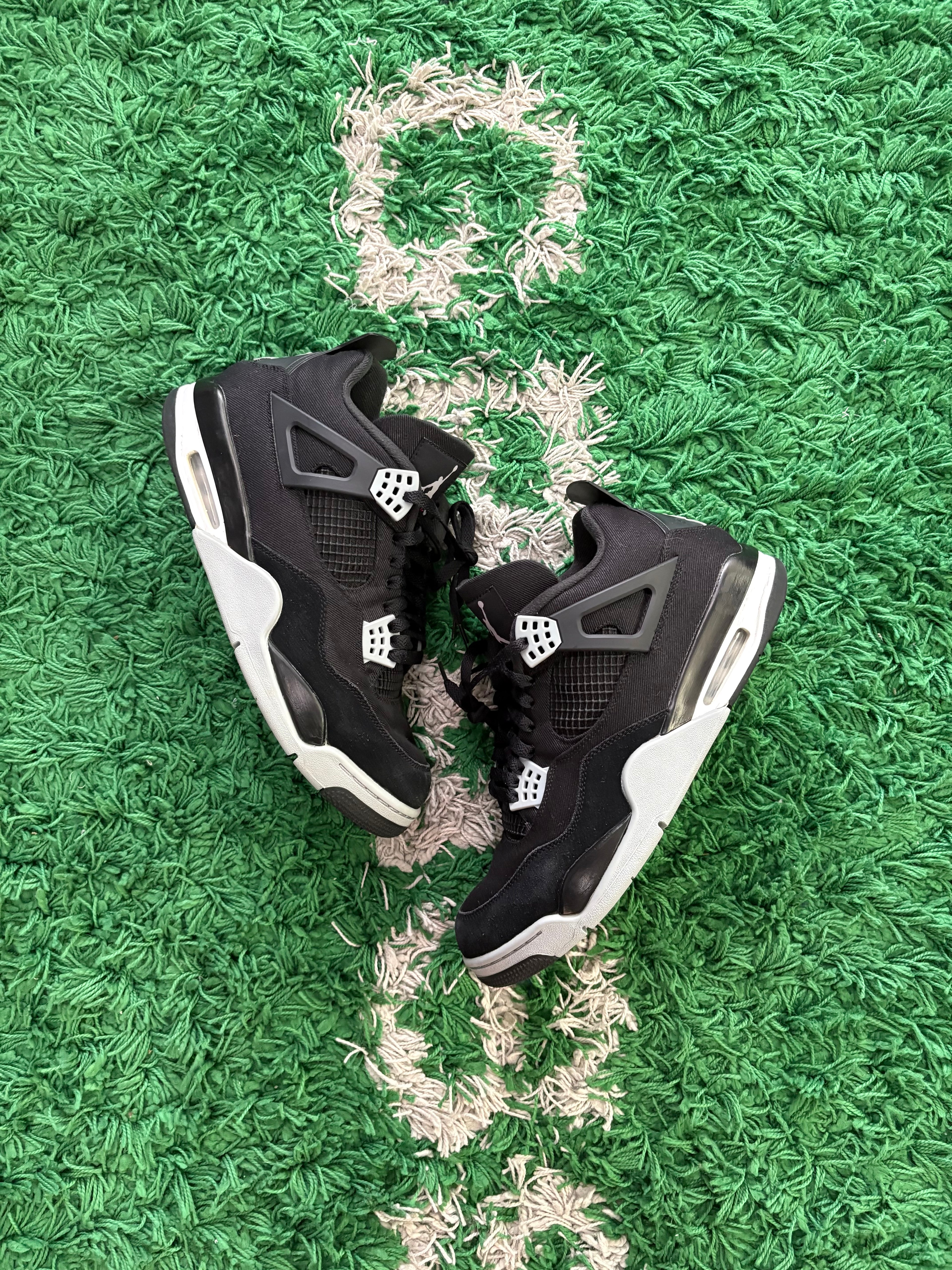 Jordan Retro 4 “Black Canvas”