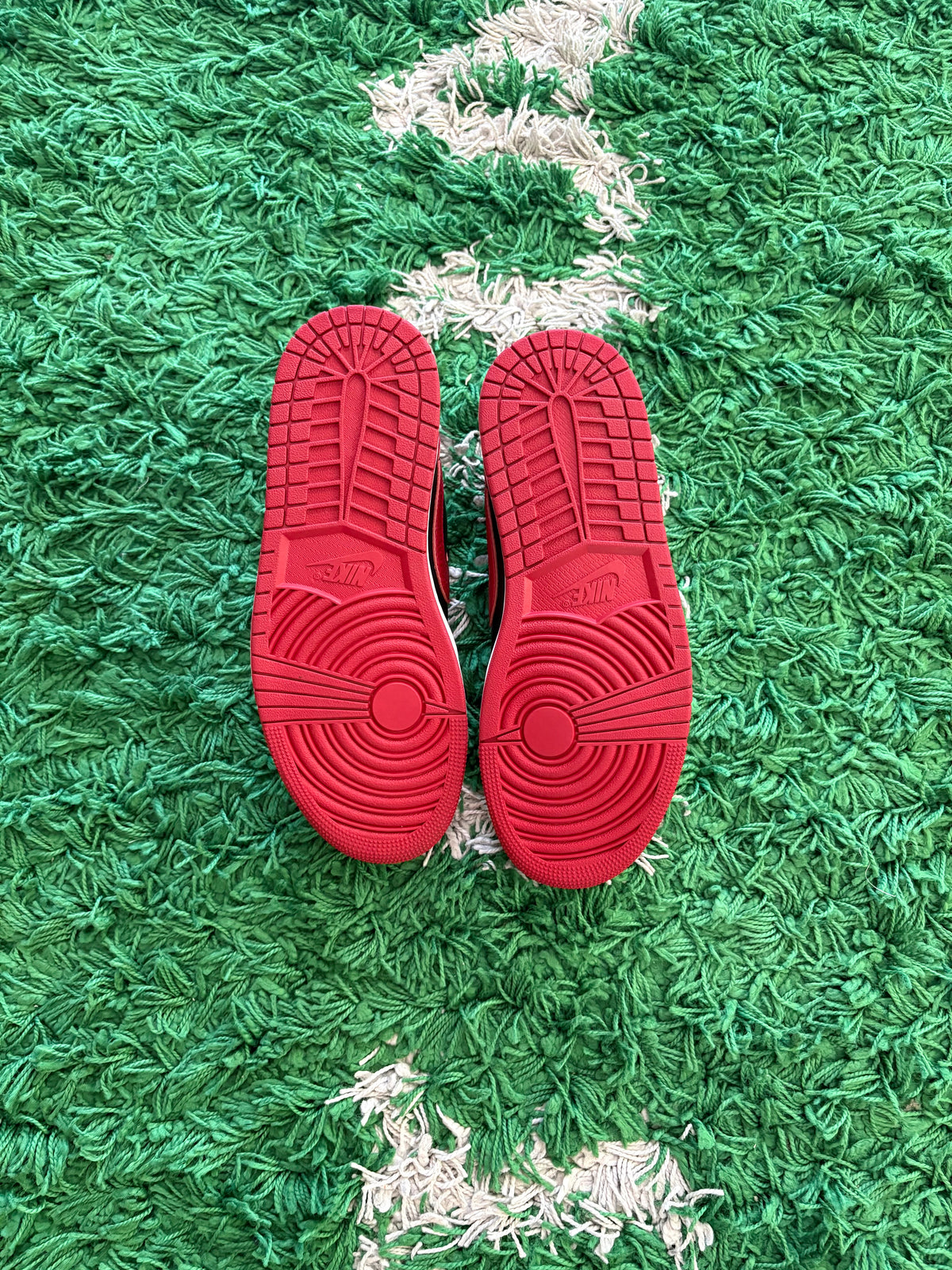 Jordan Retro 1 Low OG “Banned” 2026