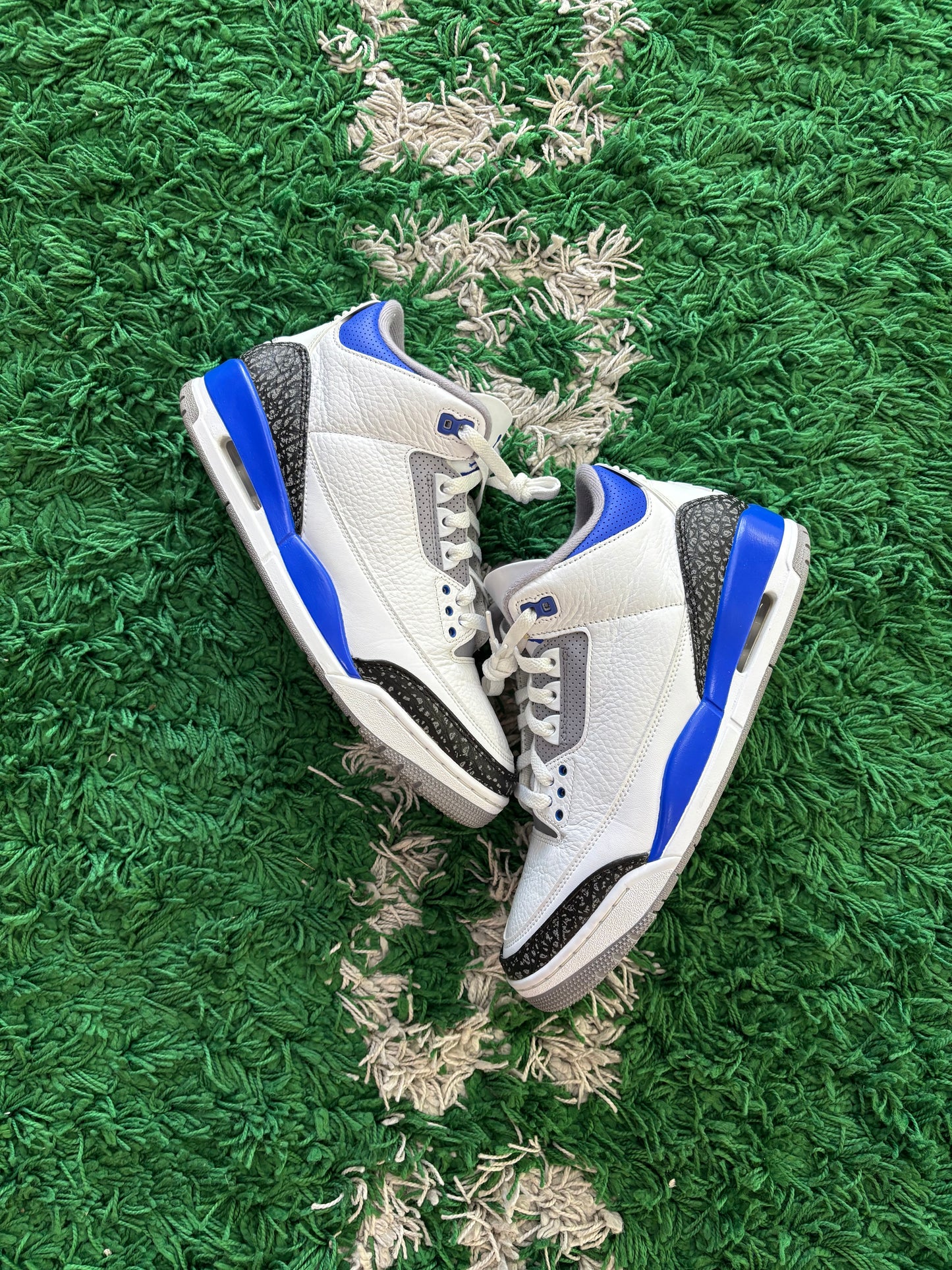 Air Jordan retro 3 “Racer blue”