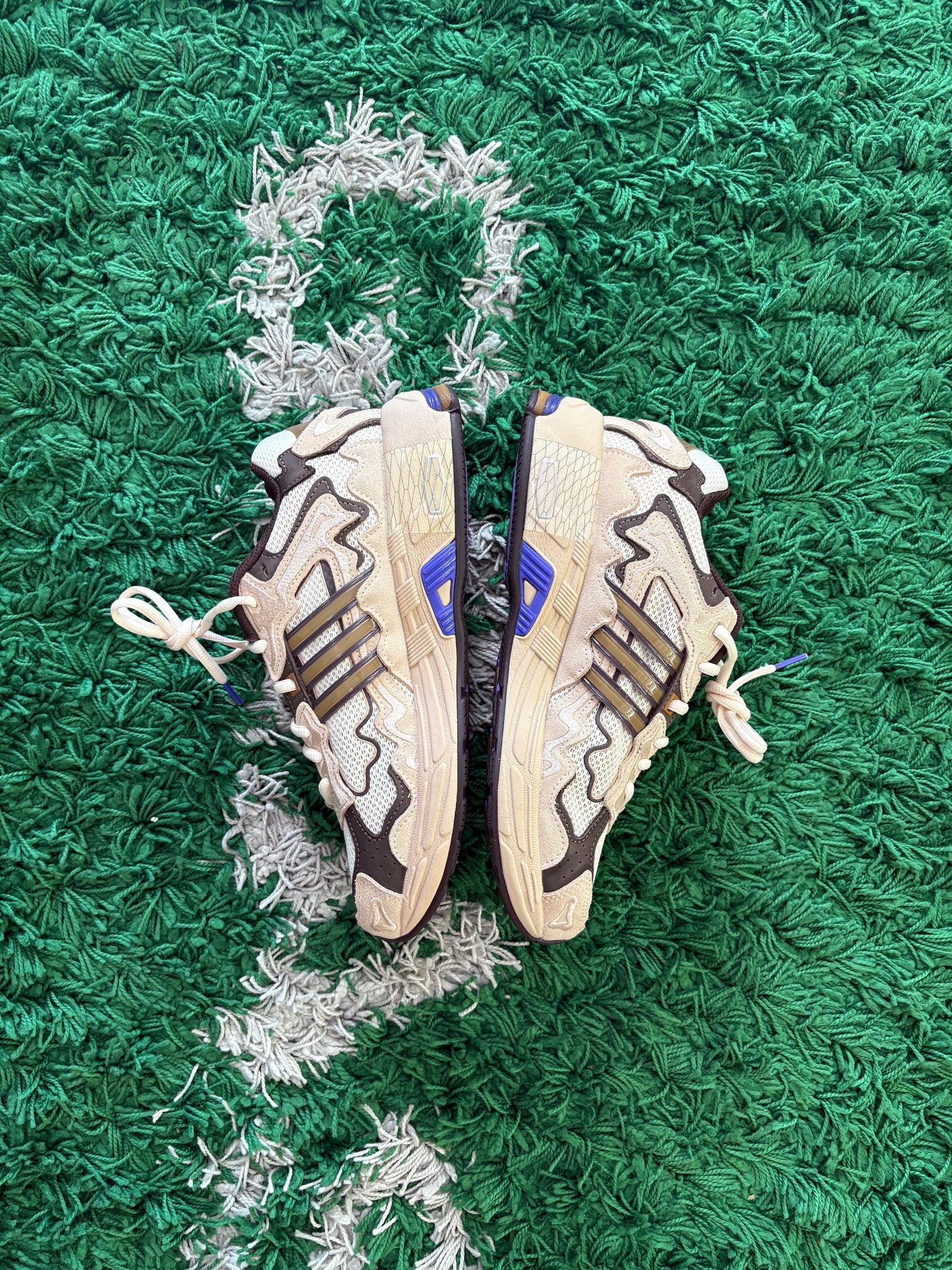Adidas Bad Bunny Response CL “Paso Fino”
