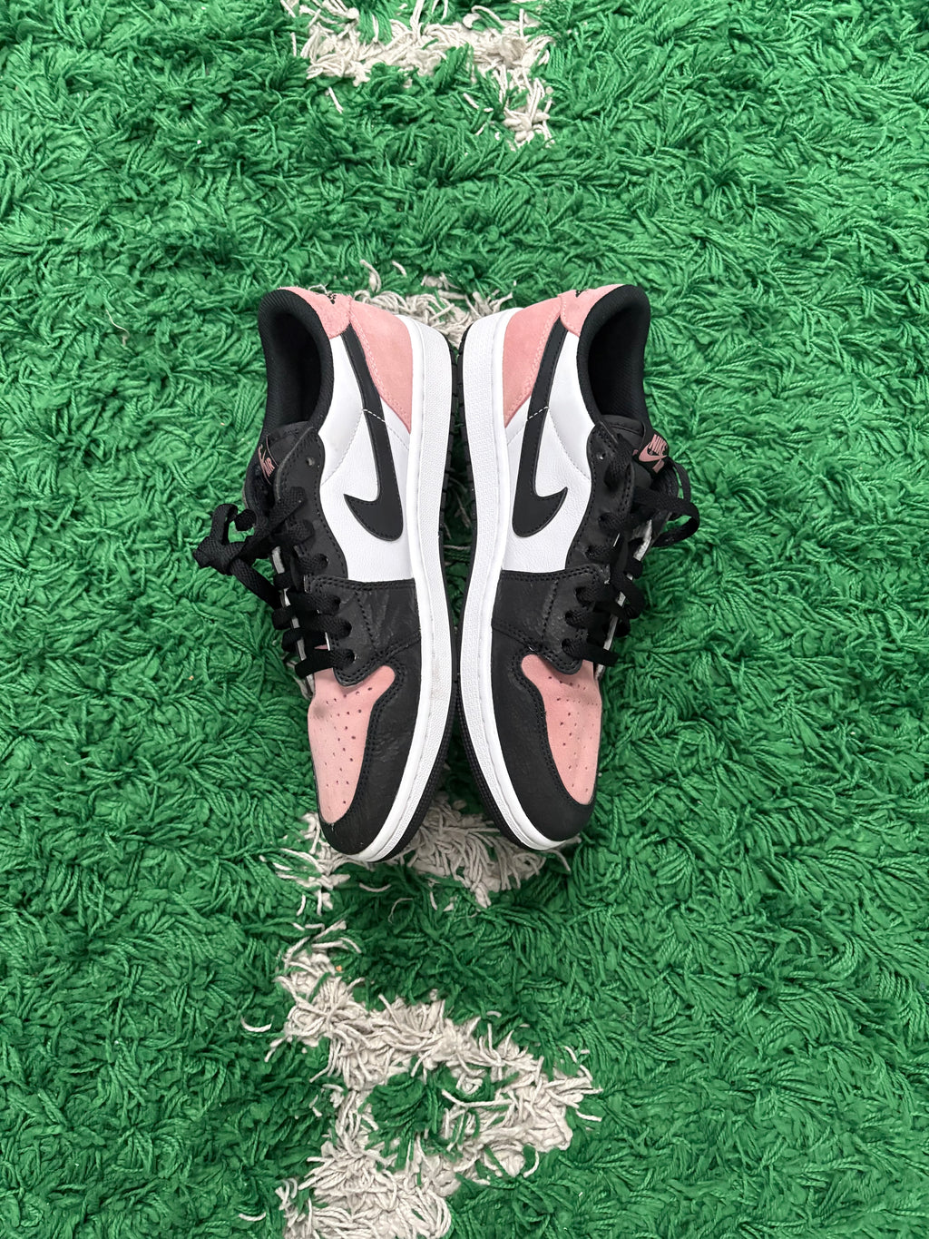 Jordan Retro 1 Low OG “Coral”