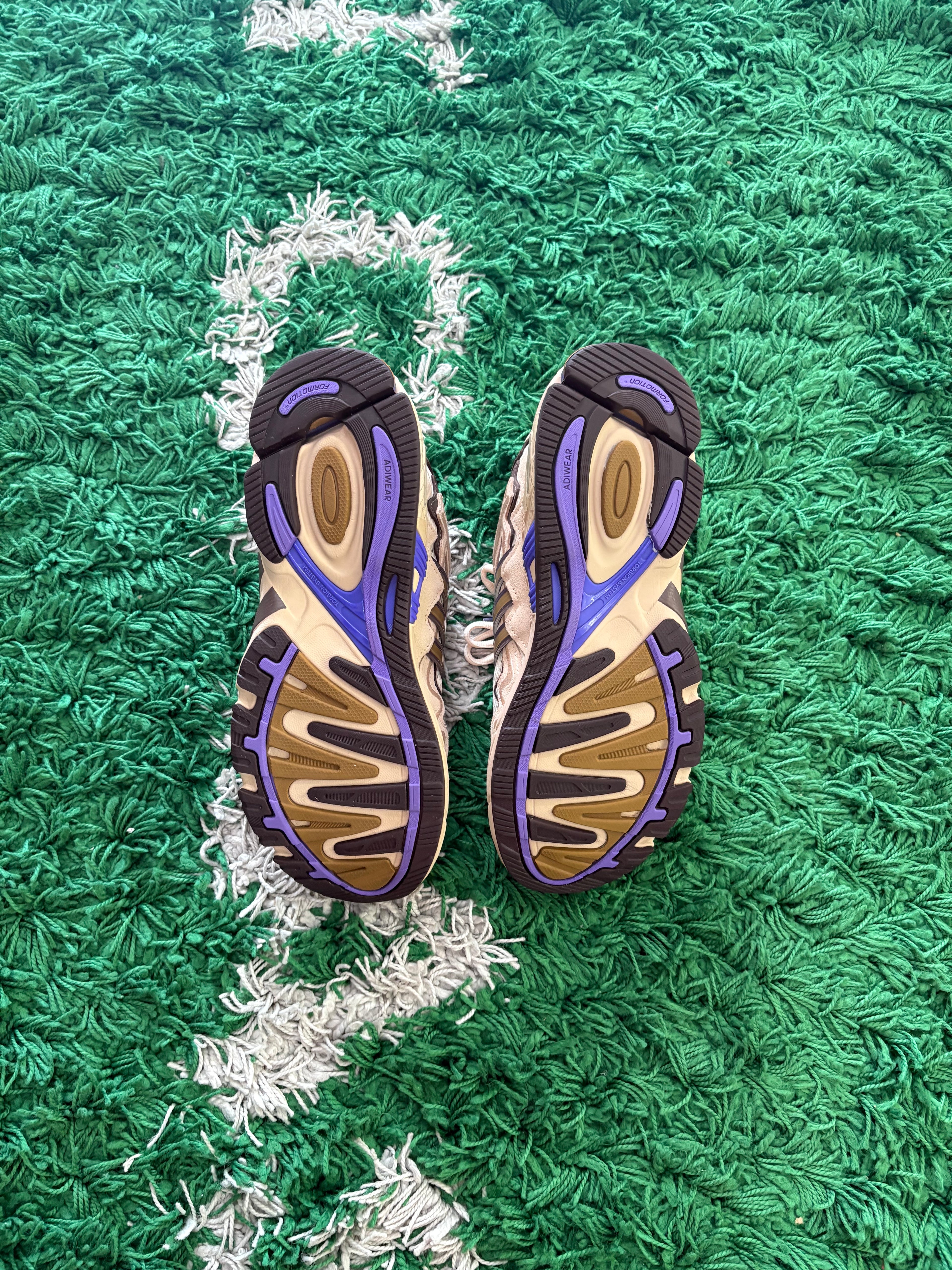 Adidas Bad Bunny Response CL “Paso Fino”