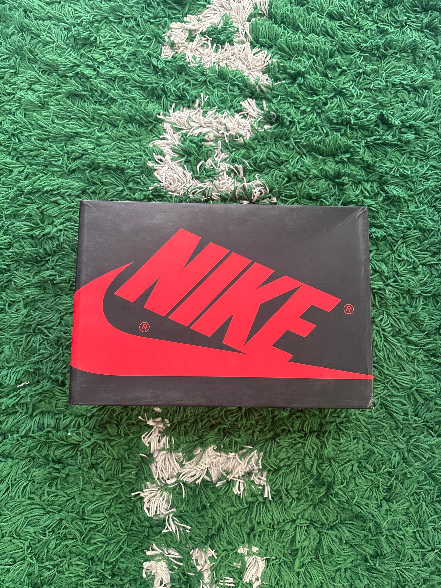 Jordan Retro 1 High “Obsidian”