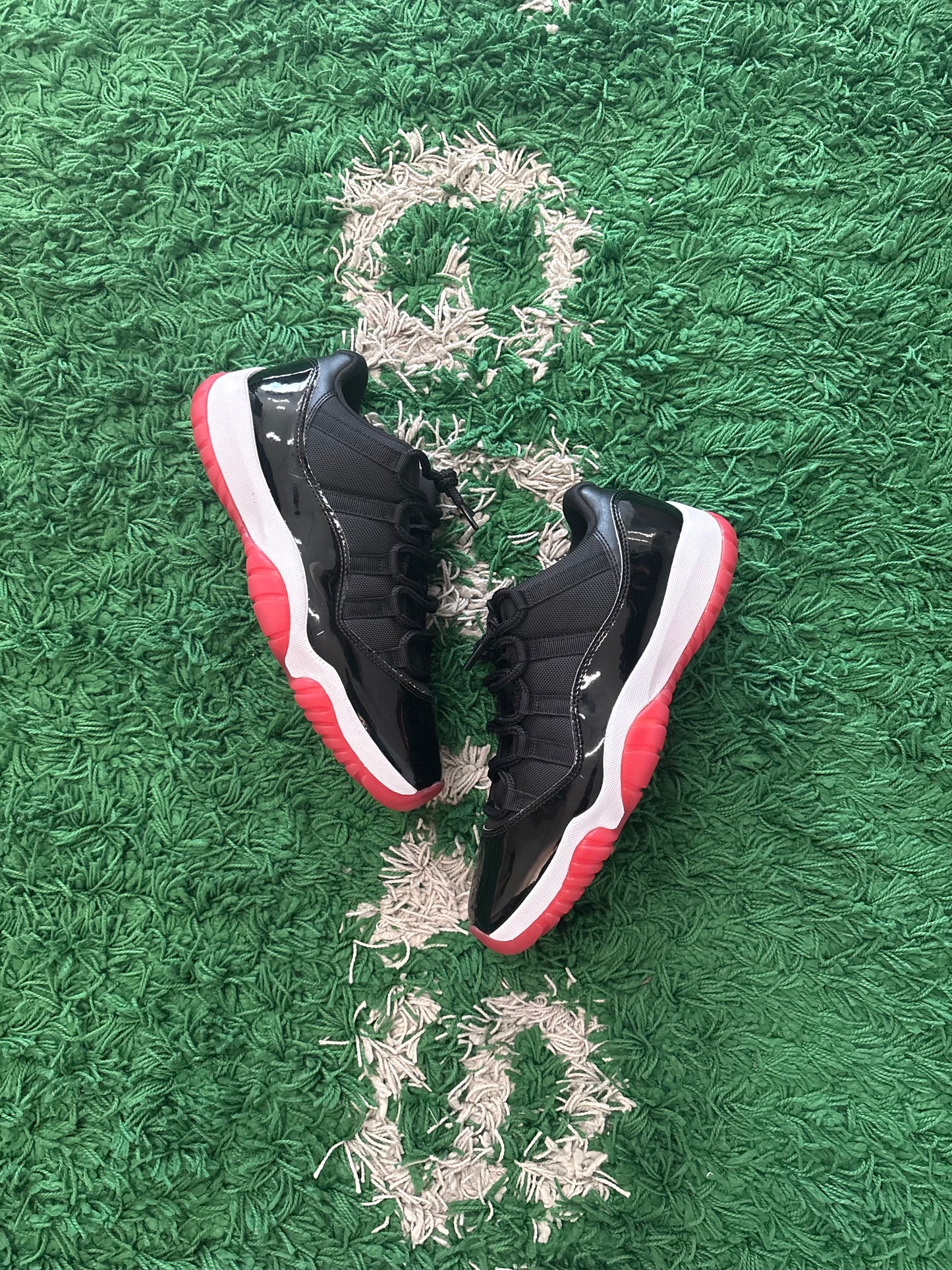 Jordan Retro 11 Low “Bred”