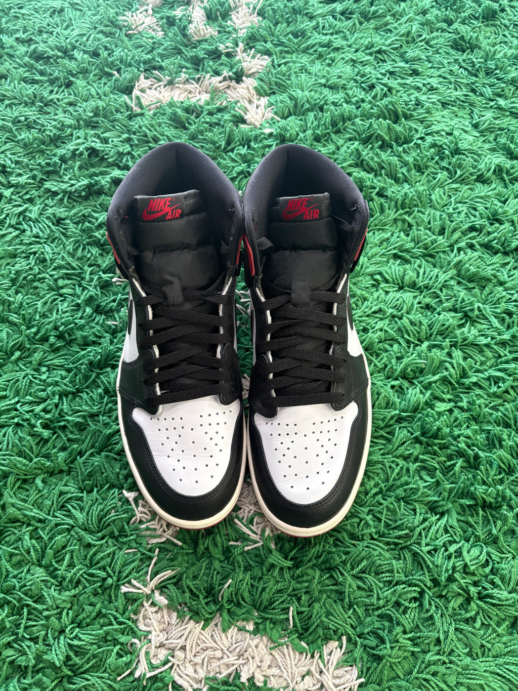 Jordan Retro 1 High “Black Toe Reimagined”