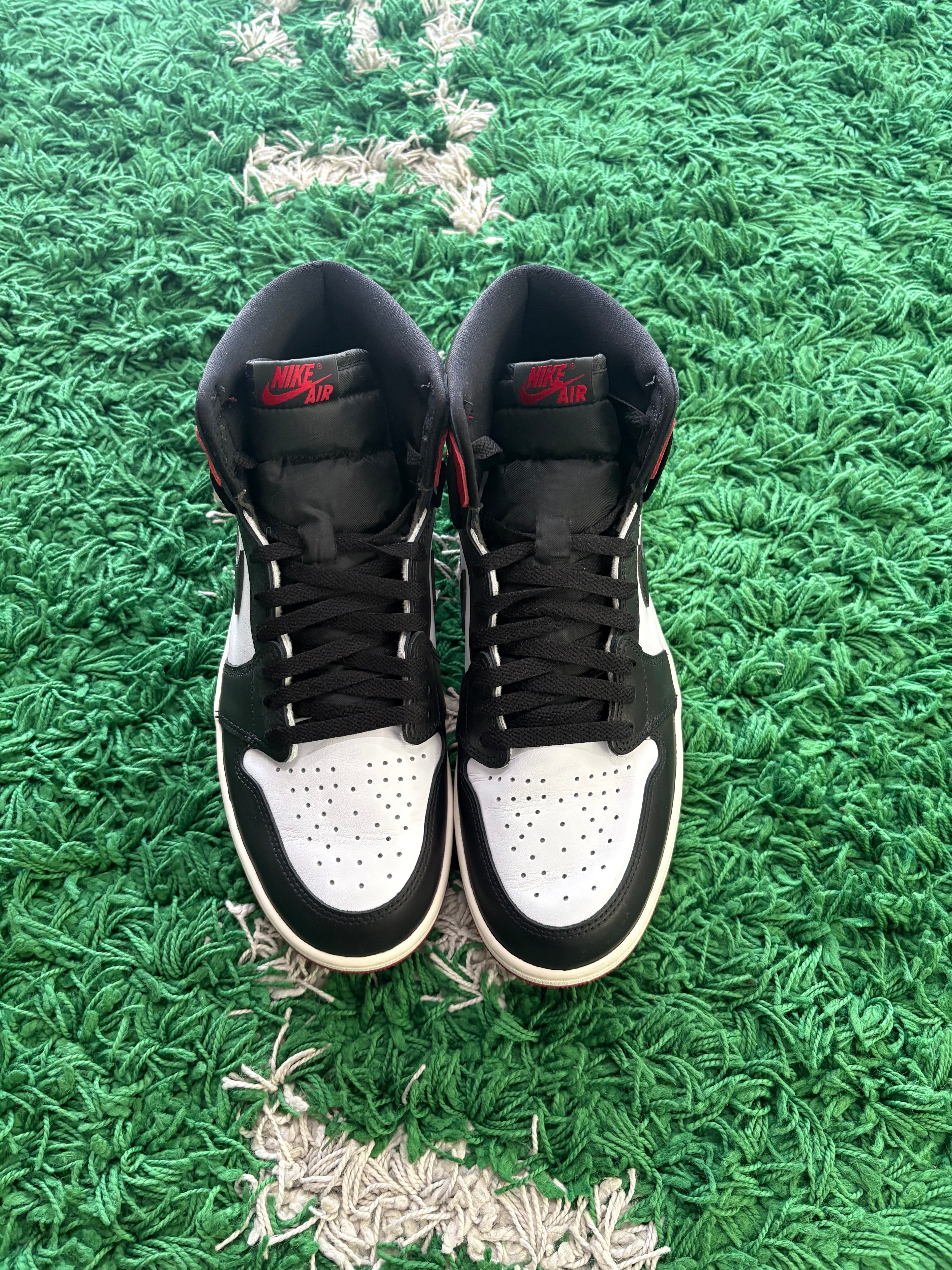 Jordan Retro 1 High “Black Toe Reimagined”