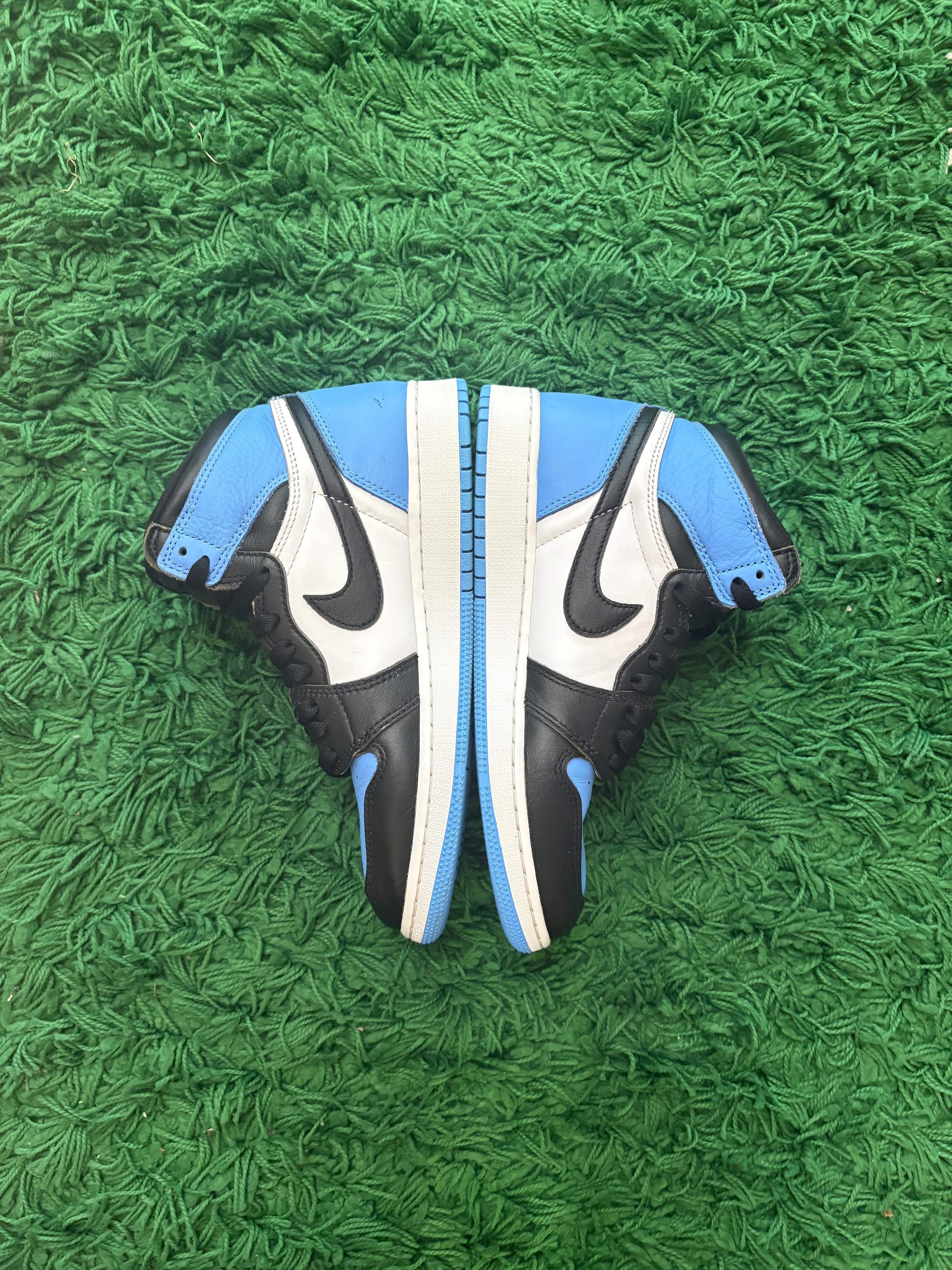Jordan Retro 1 High OG “Unc Toe”