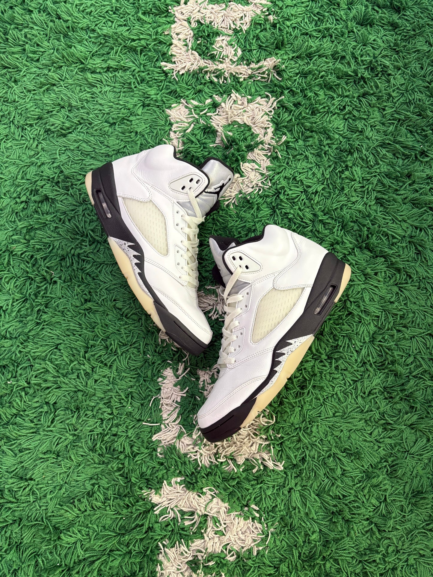 Jordan Retro 5 “White Black”