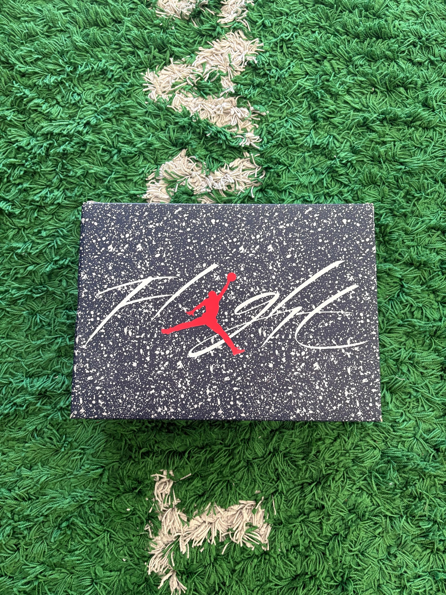 Jordan Retro 4 “Midnight Navy”