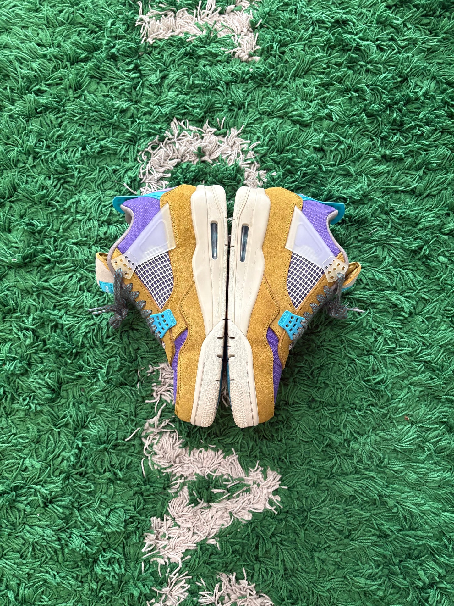 Union LA x Jordan Retro 4 “Desert Moss”