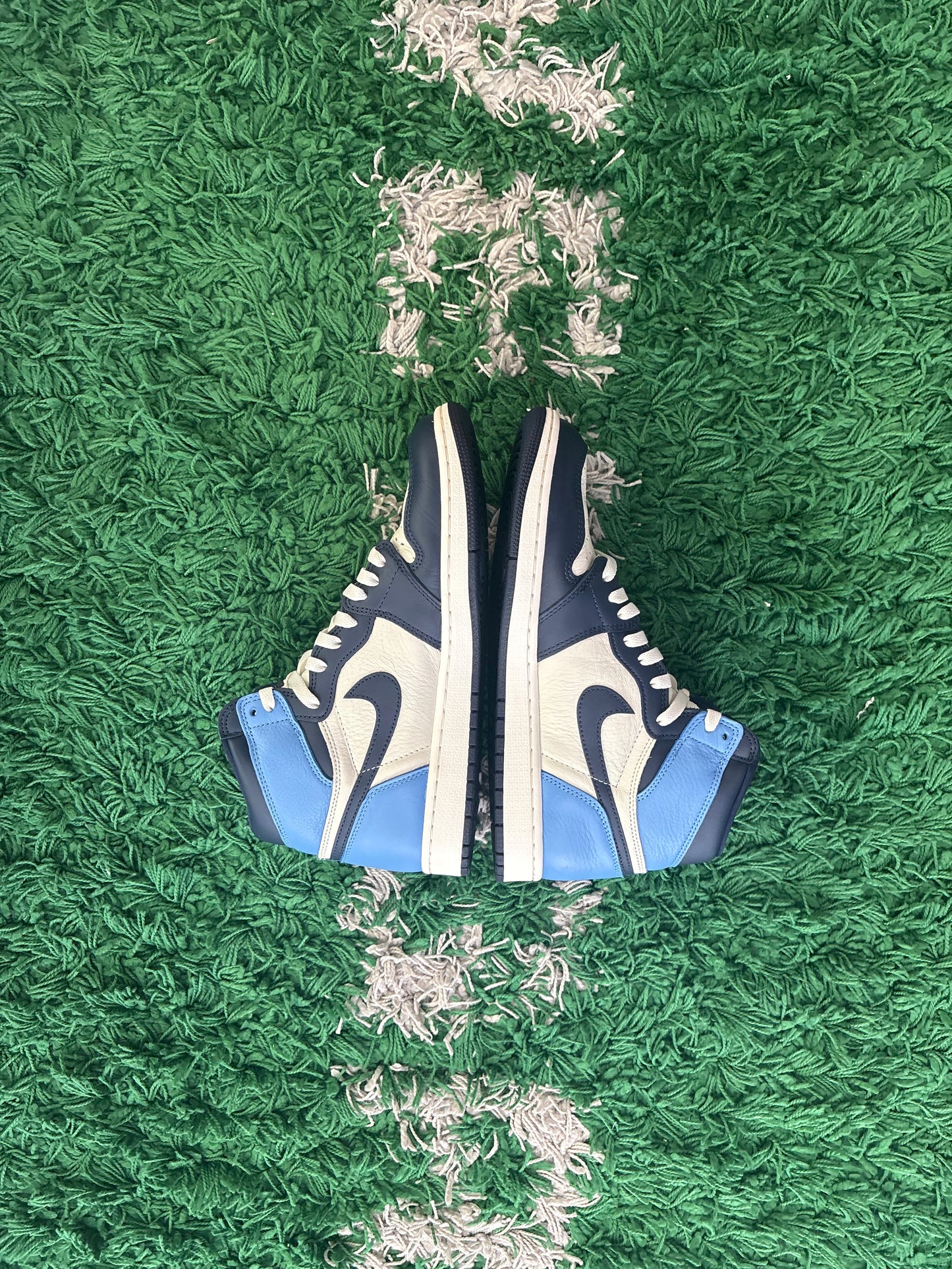 Jordan Retro 1 High “Obsidian”