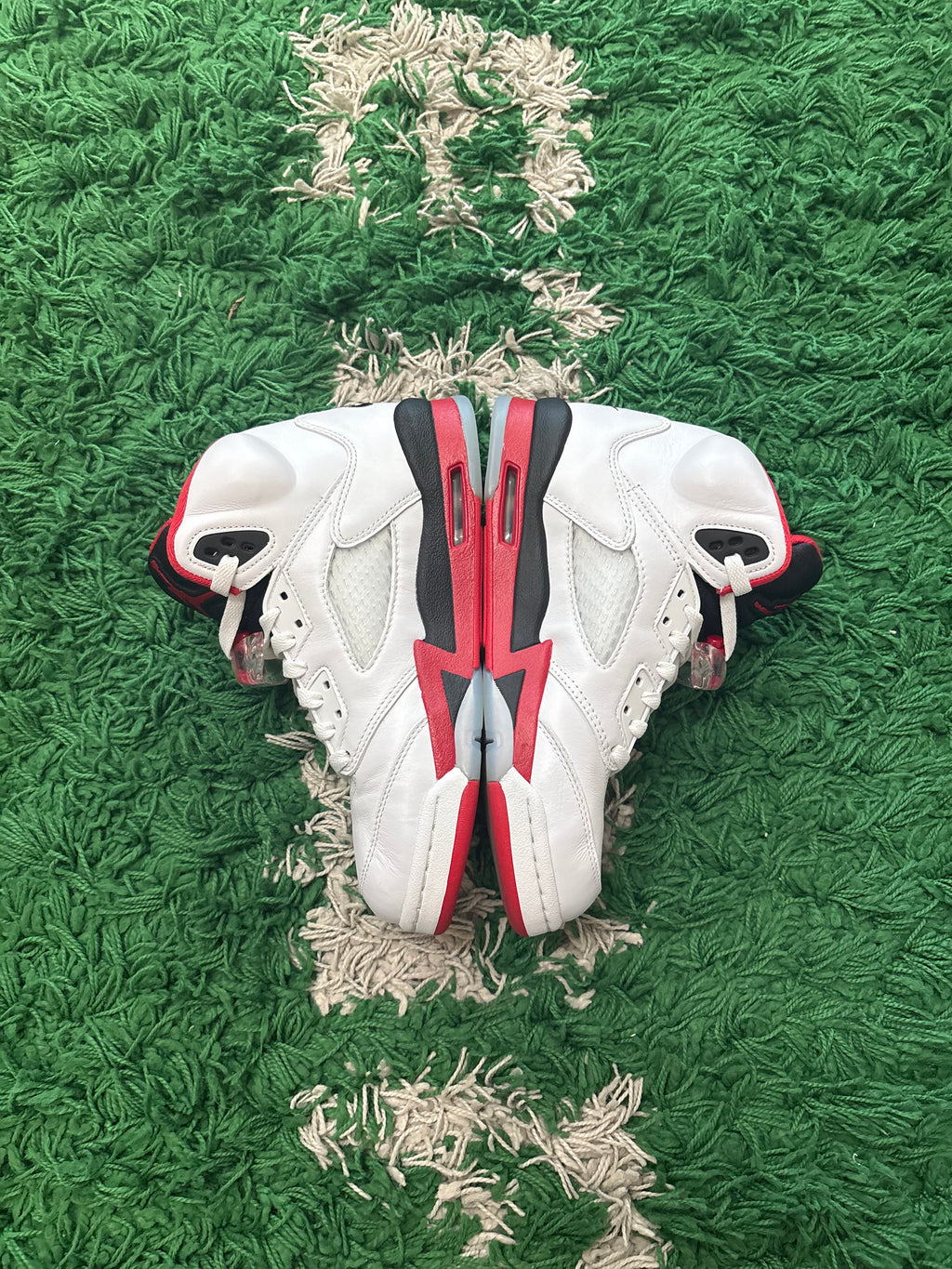Jordan Retro 5 “Fire Red”