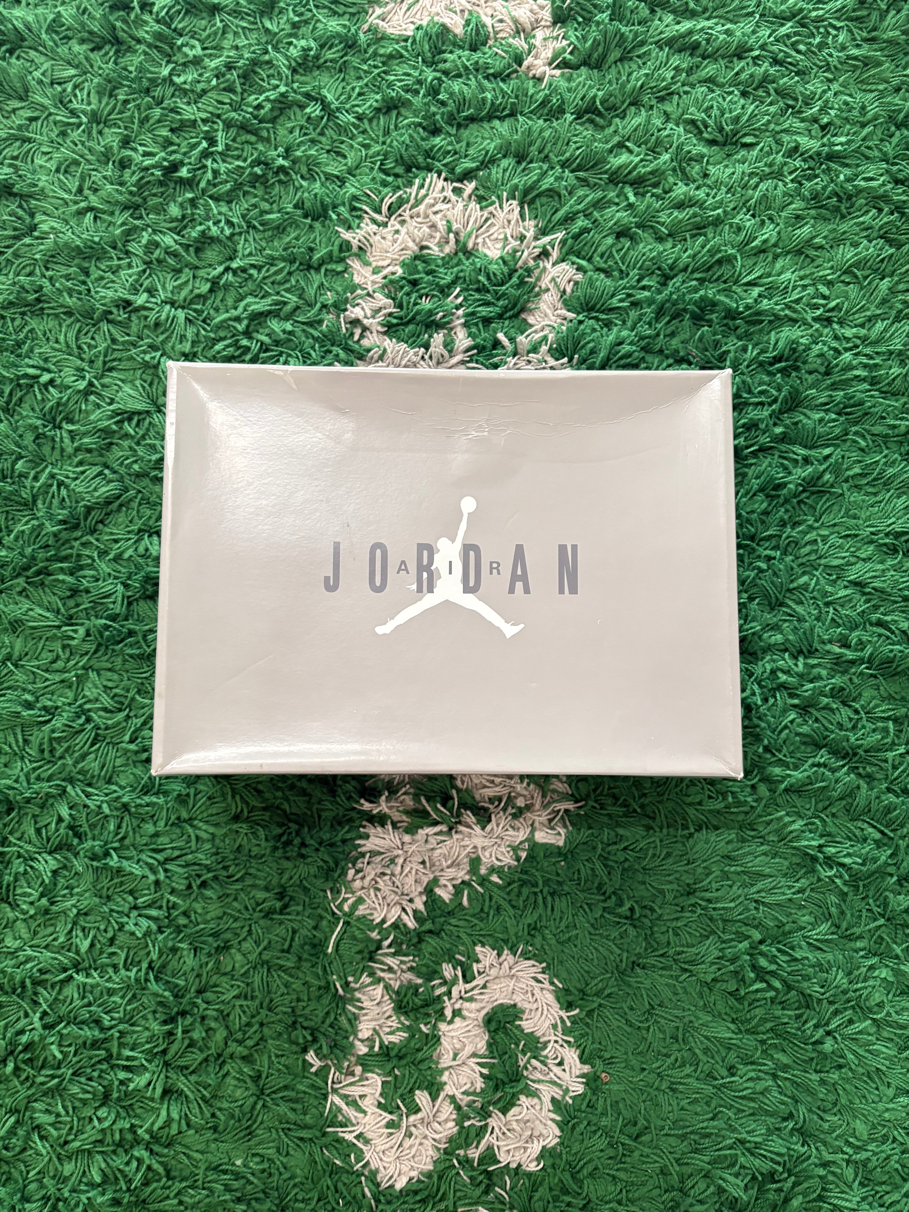 Jordan Retro 11 “Cool Grey”