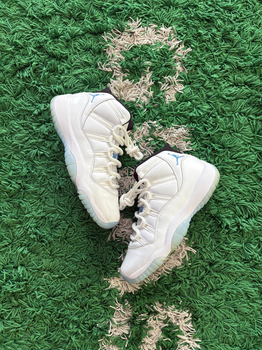 Jordan Retro 11 “Legend Blue”