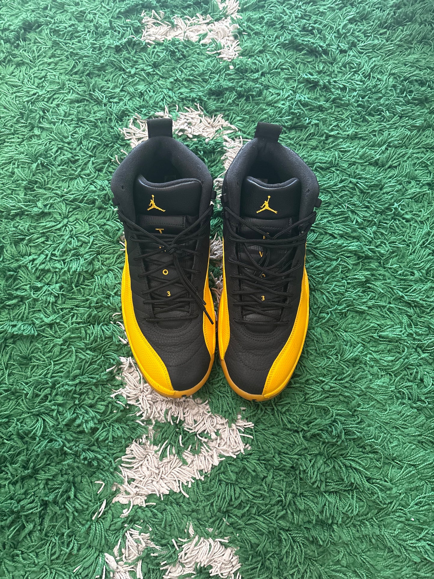 Jordan Retro 12 “University Gold”