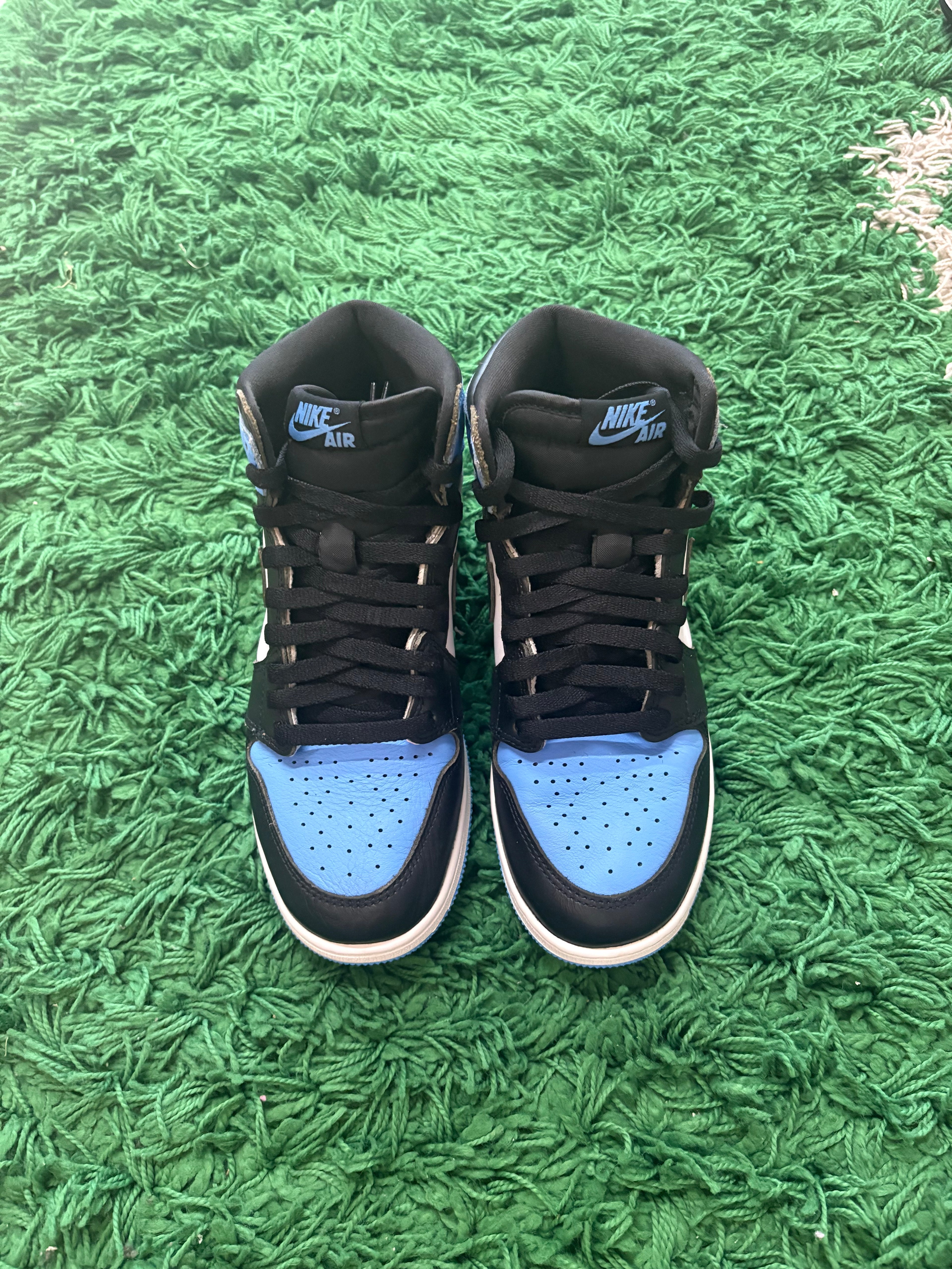 Jordan Retro 1 High OG “Unc Toe”