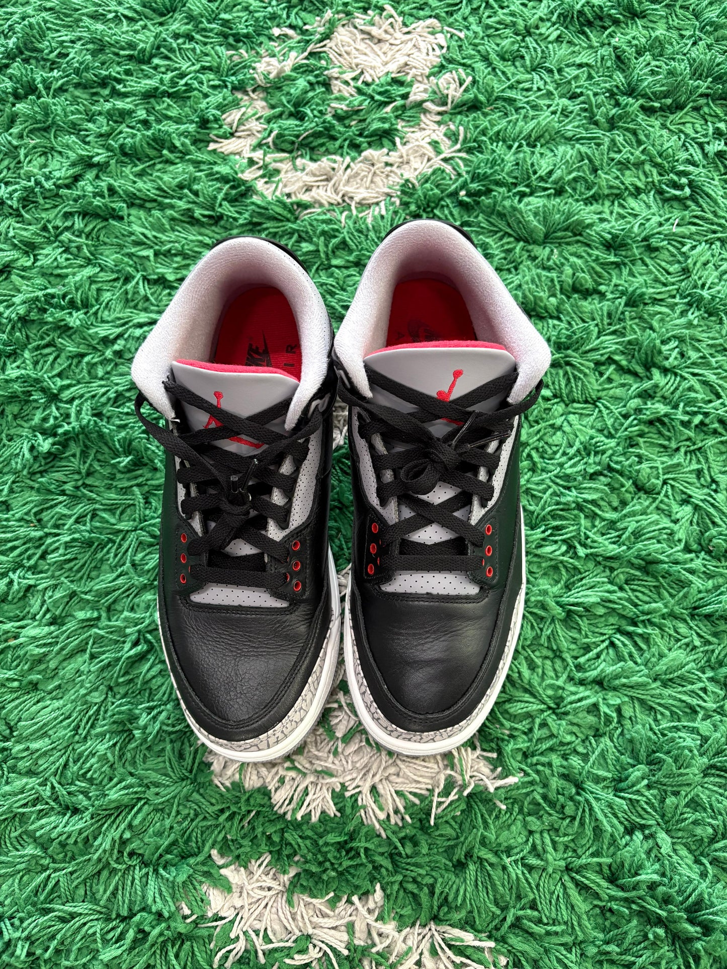 Jordan Retro 3 “Black Cement”