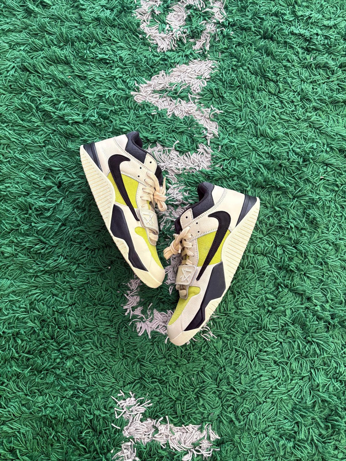 Travis Scott Jumpman Jack TR “Bright Cactus”