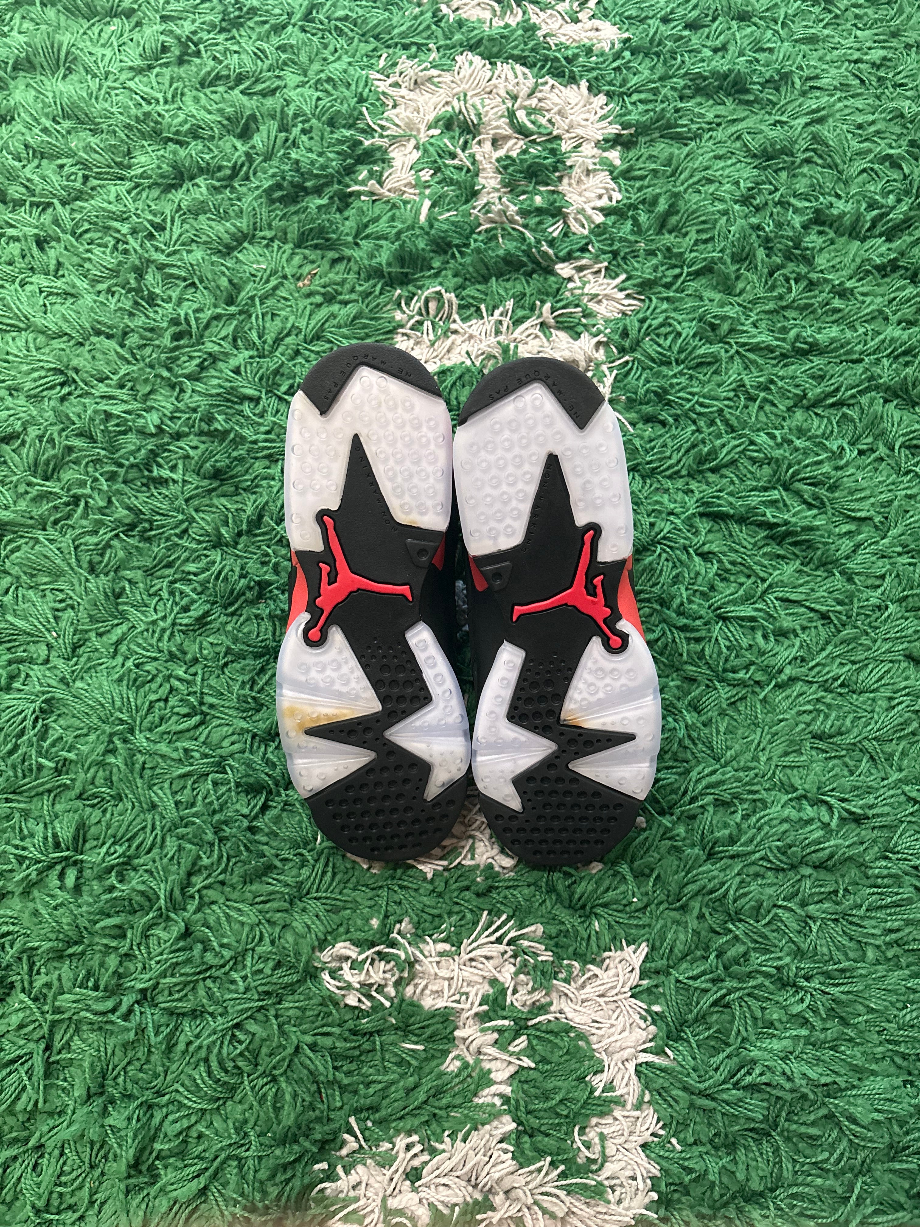Jordan Retro 6 “Infrared Salesman”