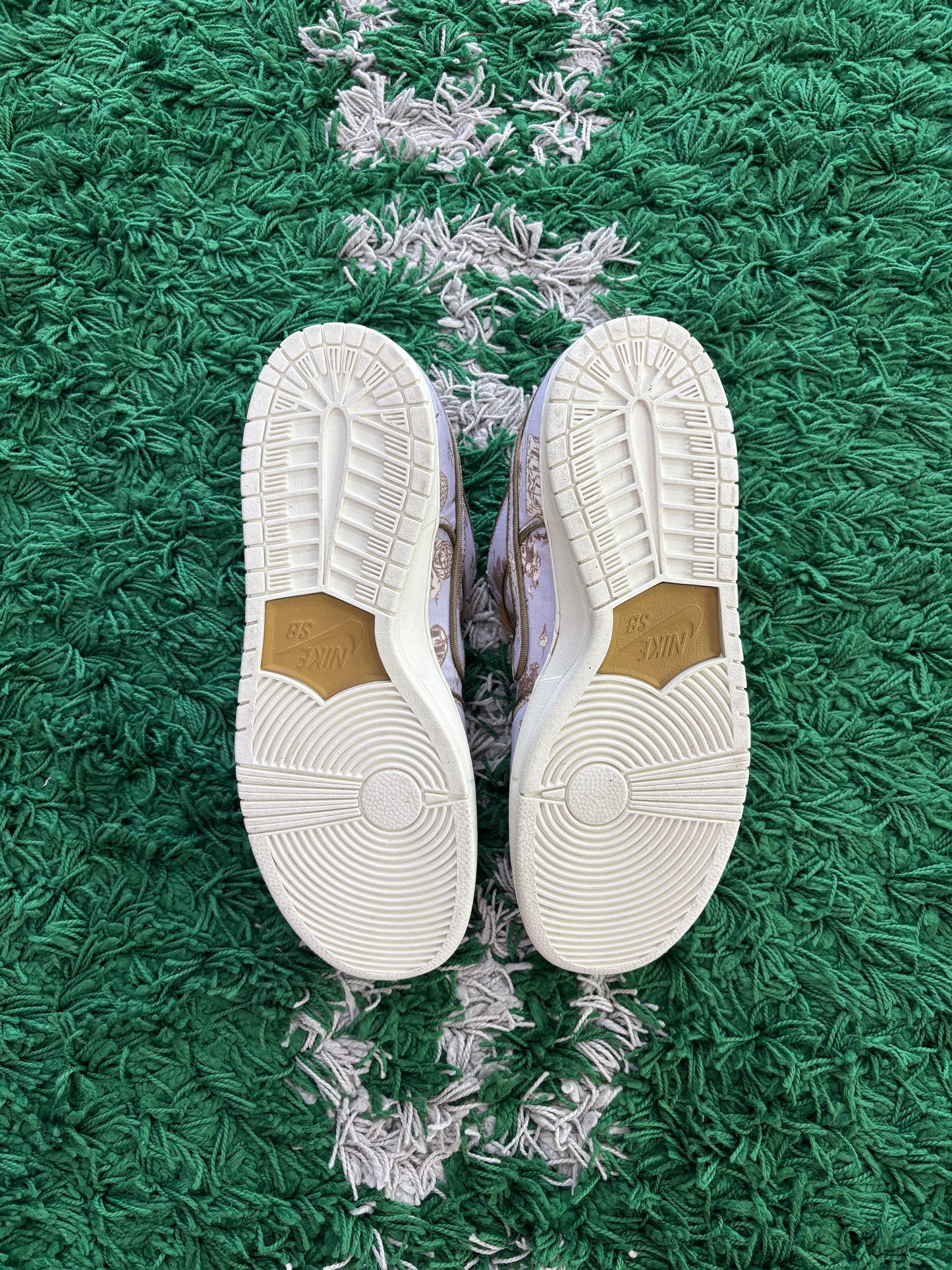 Nike SB Dunk Low “City of Style”