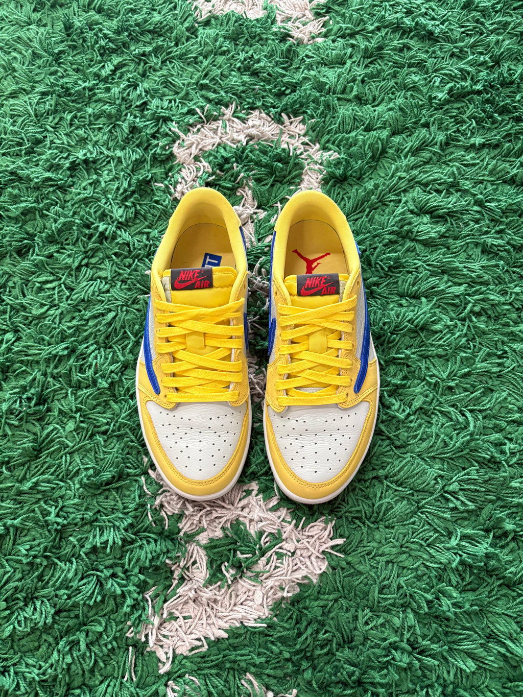 Travis Scott X Wmns Jordan Retro 1 Low “Canary”