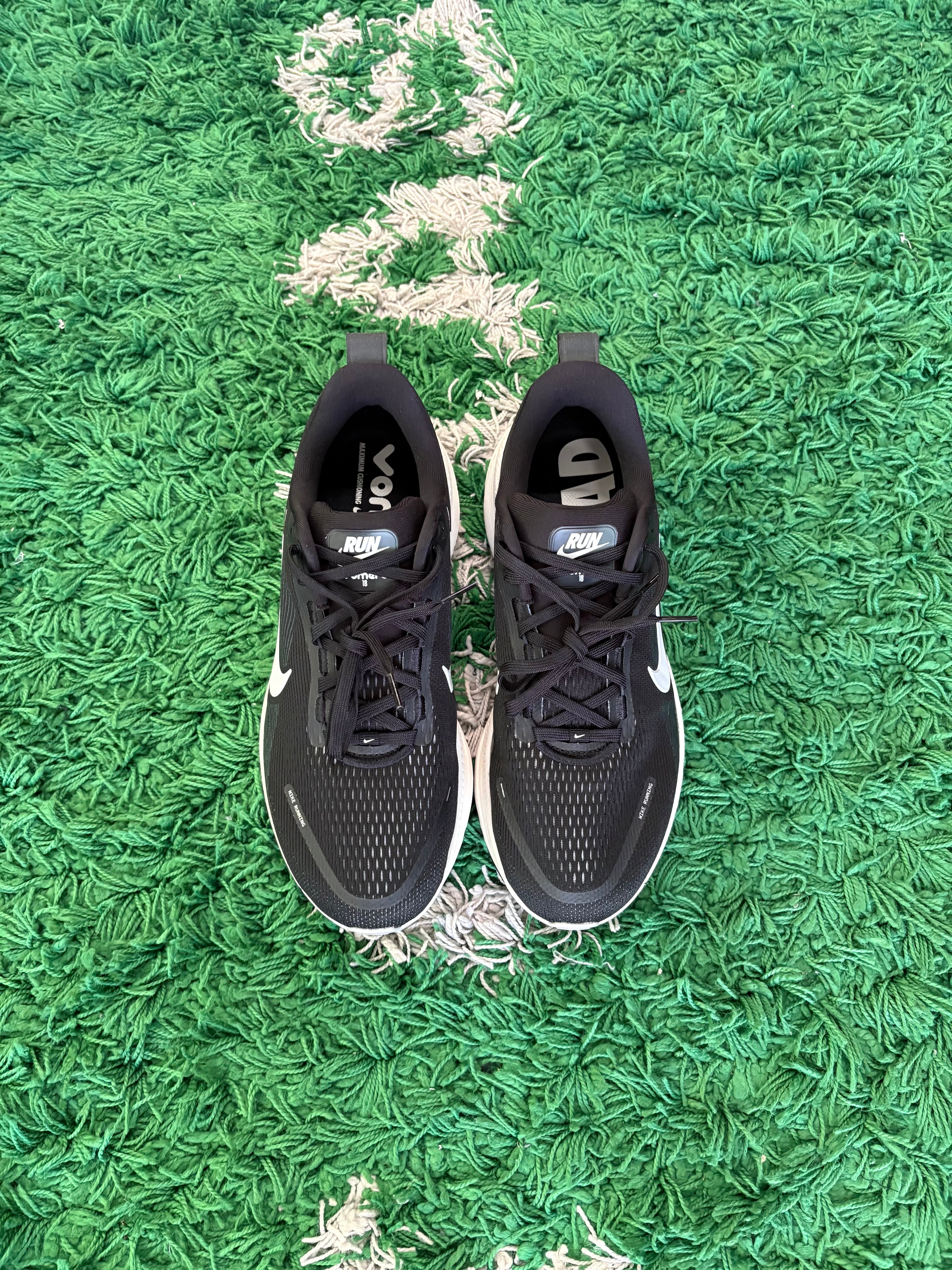 Nike Voomero Plus “Black White”