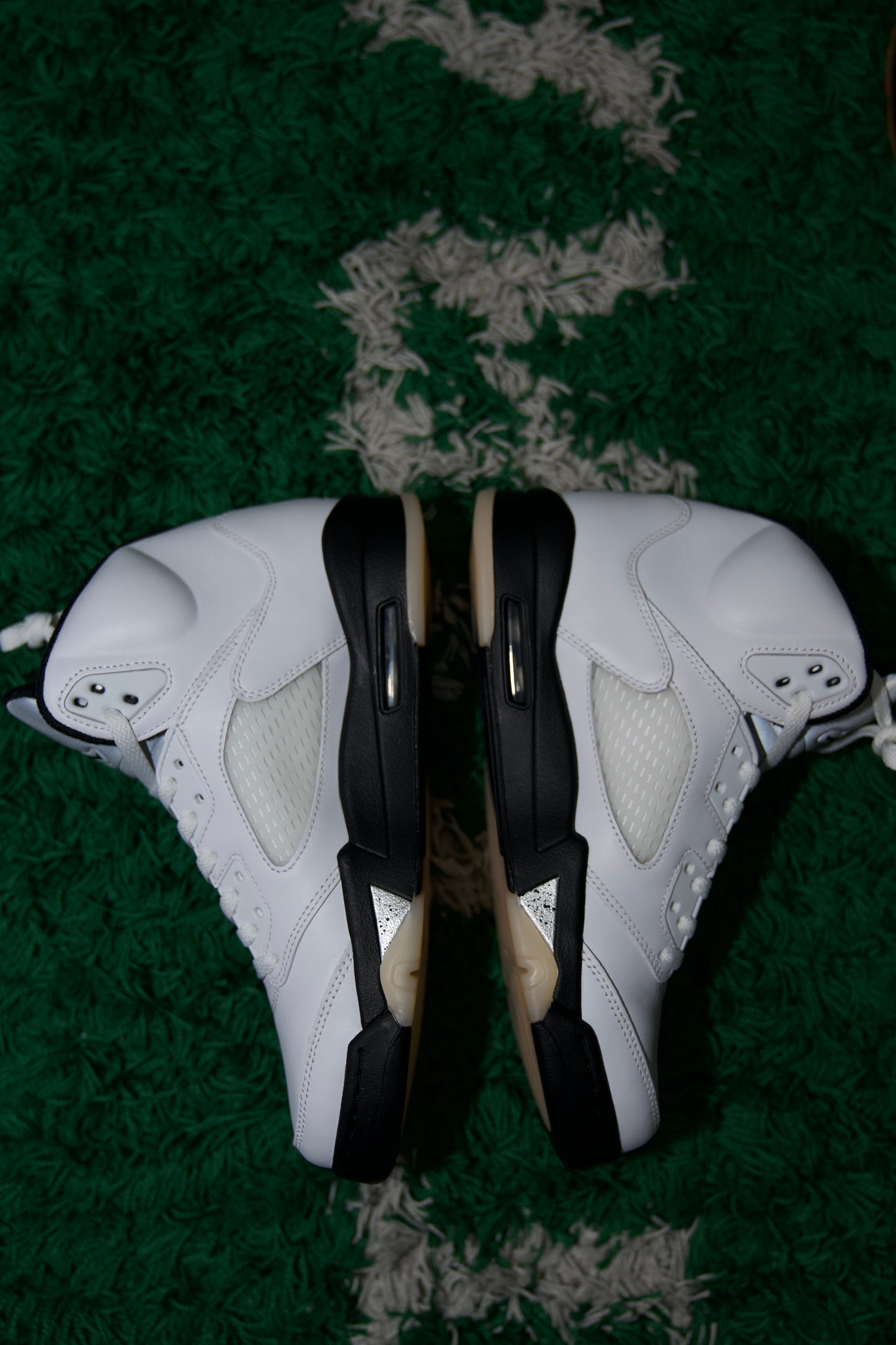 Jordan Retro 5 “White Black”