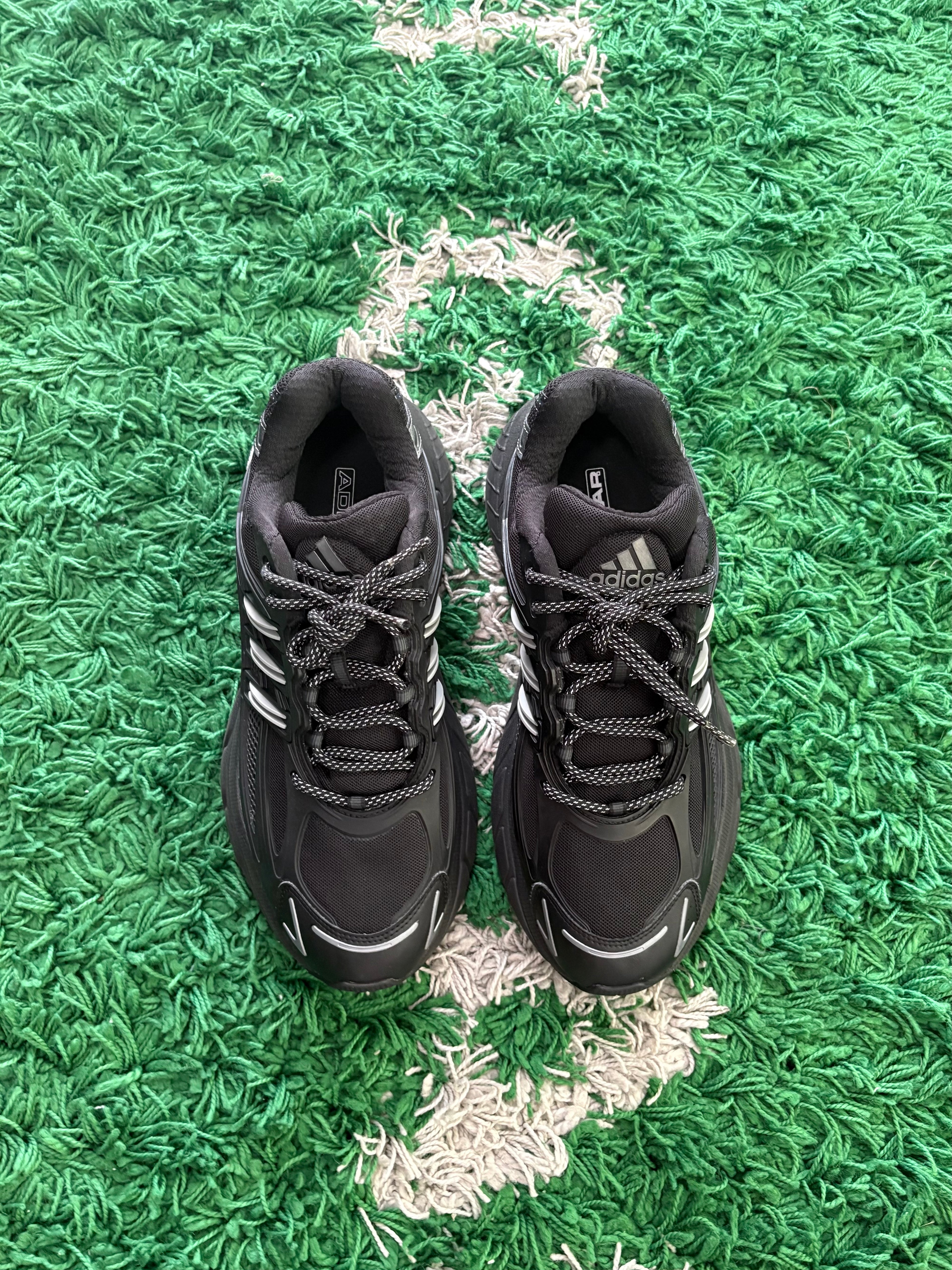 Adidas adistar XLG 2.0 “Black”