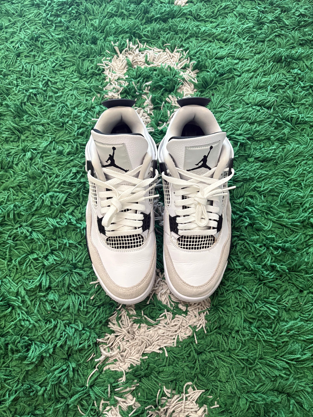 Jordan Retro 4 “Military Black”