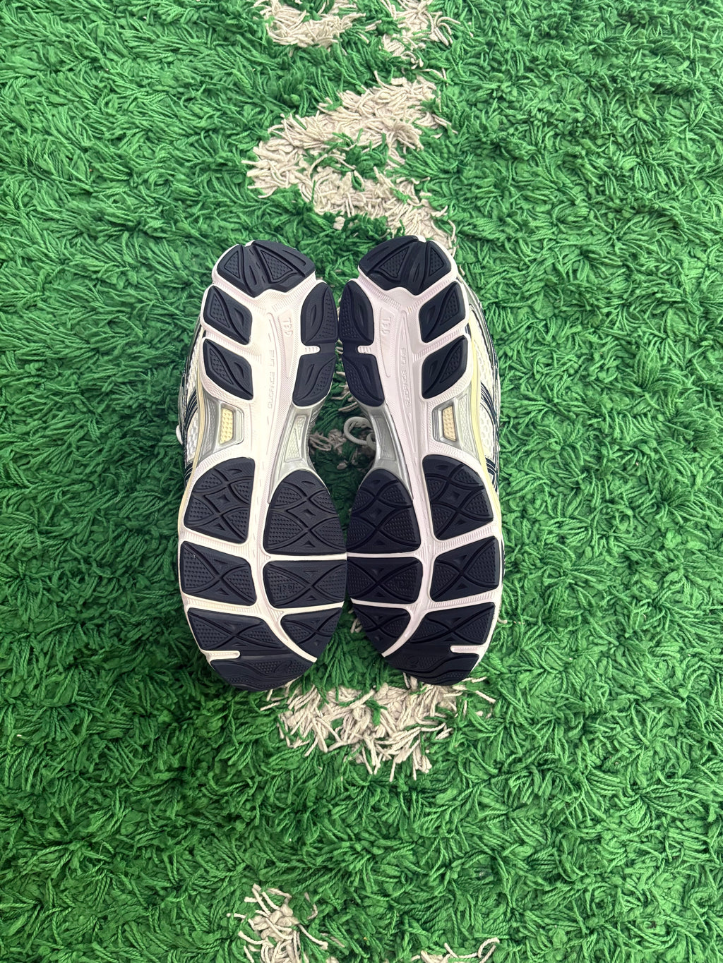 Asics Gel Cumulus 16 “White Midnight”