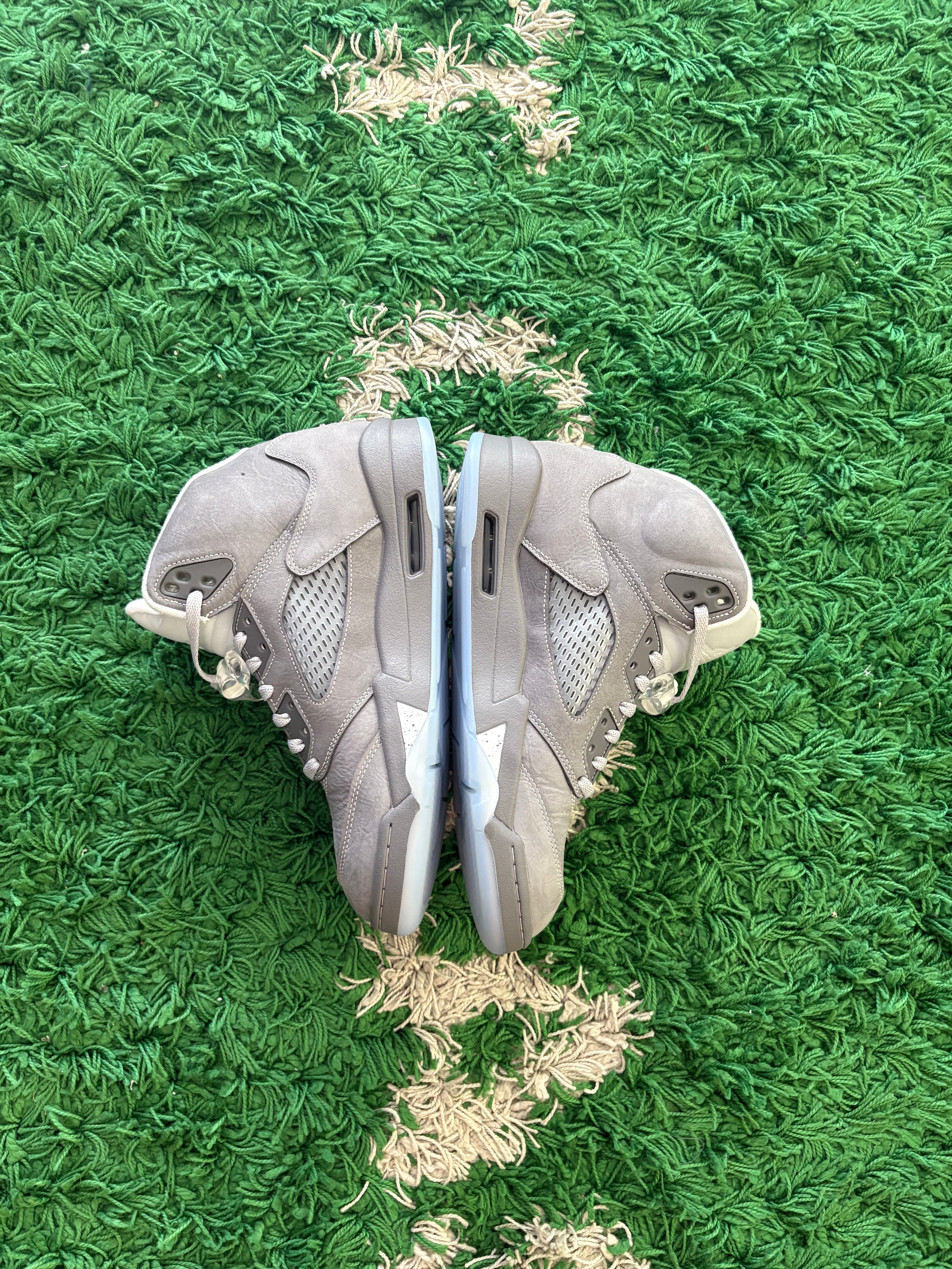 Jordan Retro 5 “Wolf Grey”