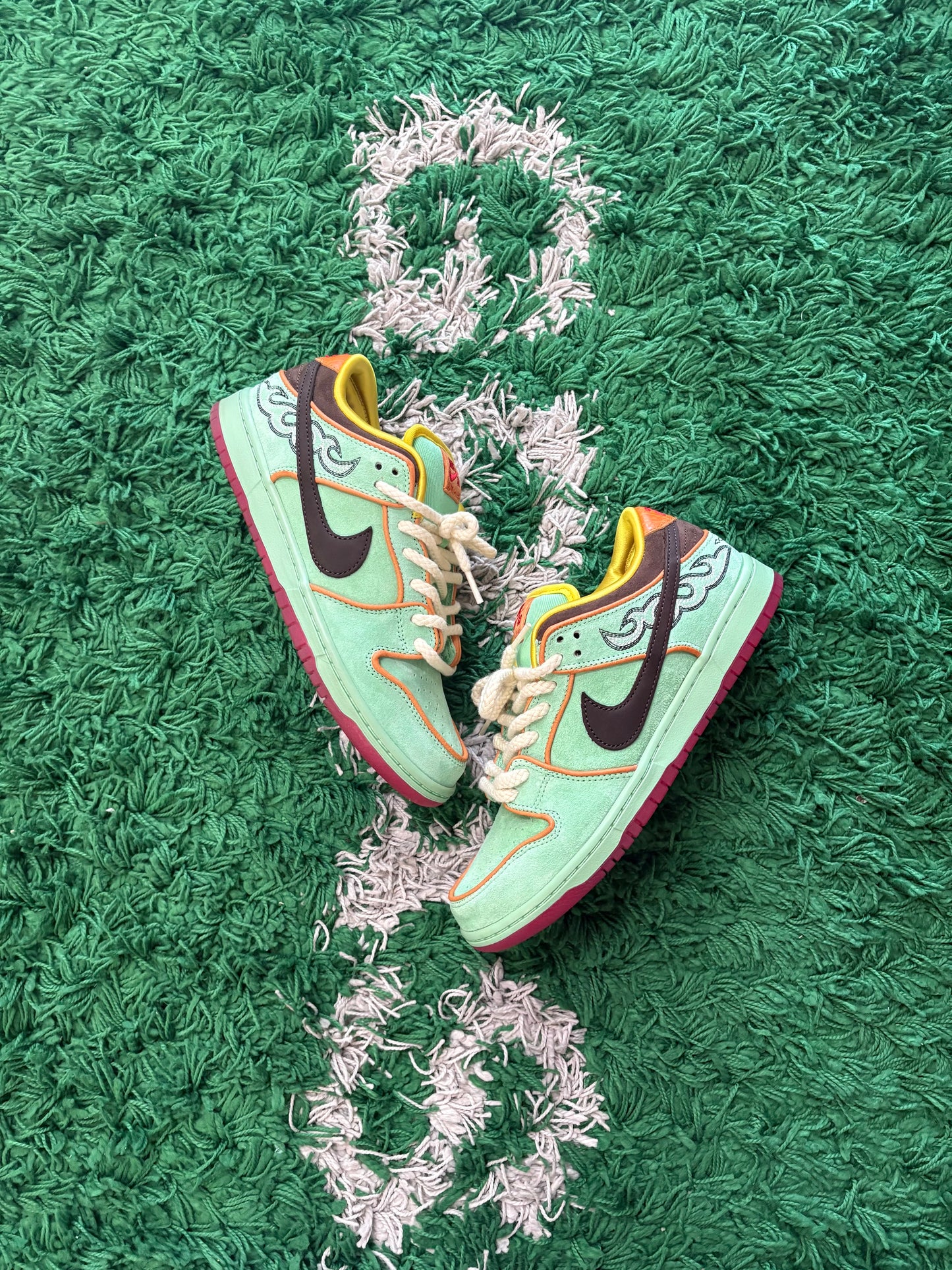 Nike SB Dunk Low “Rodeo”