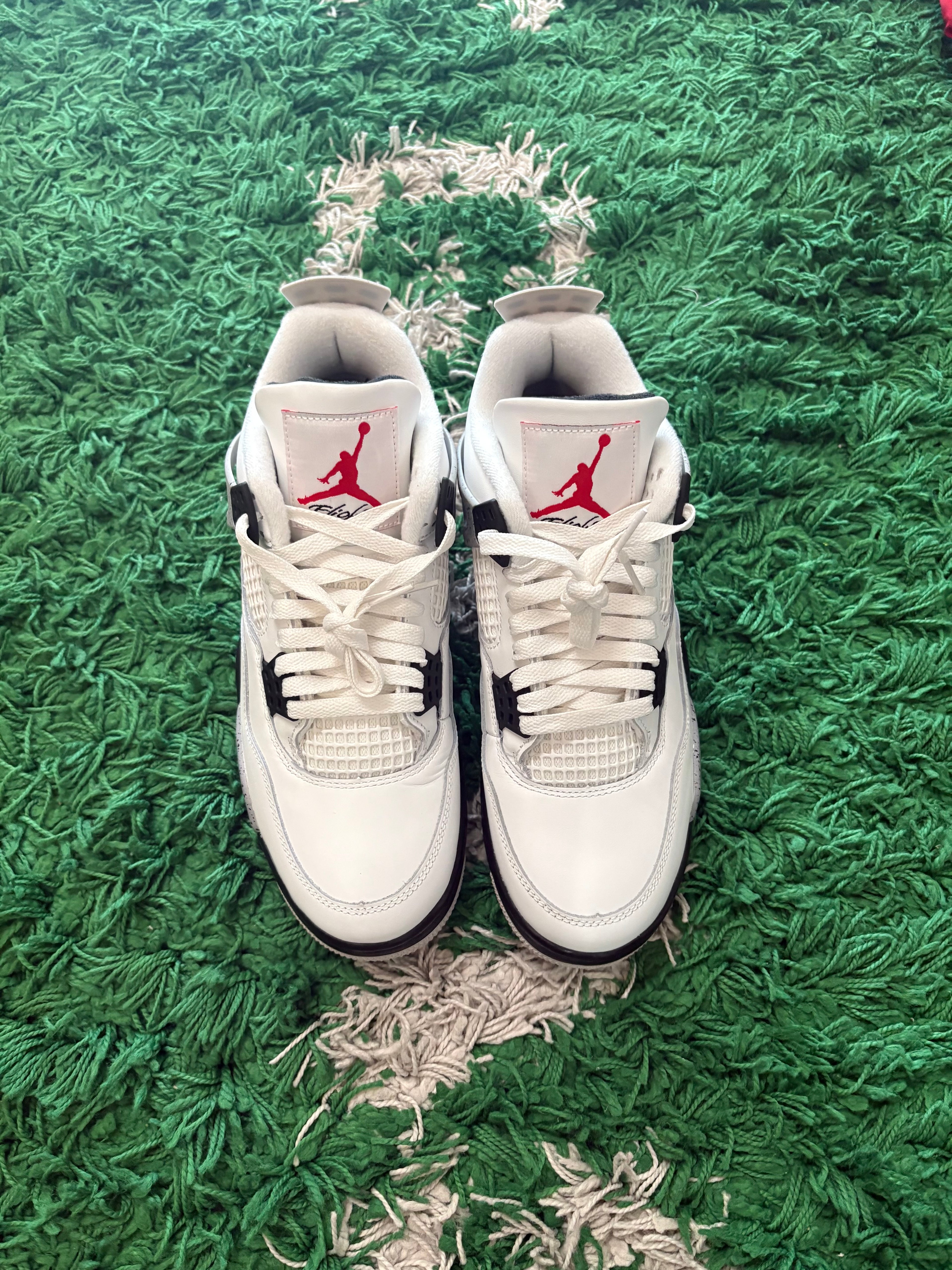 Jordan Retro 4 “White Cement”