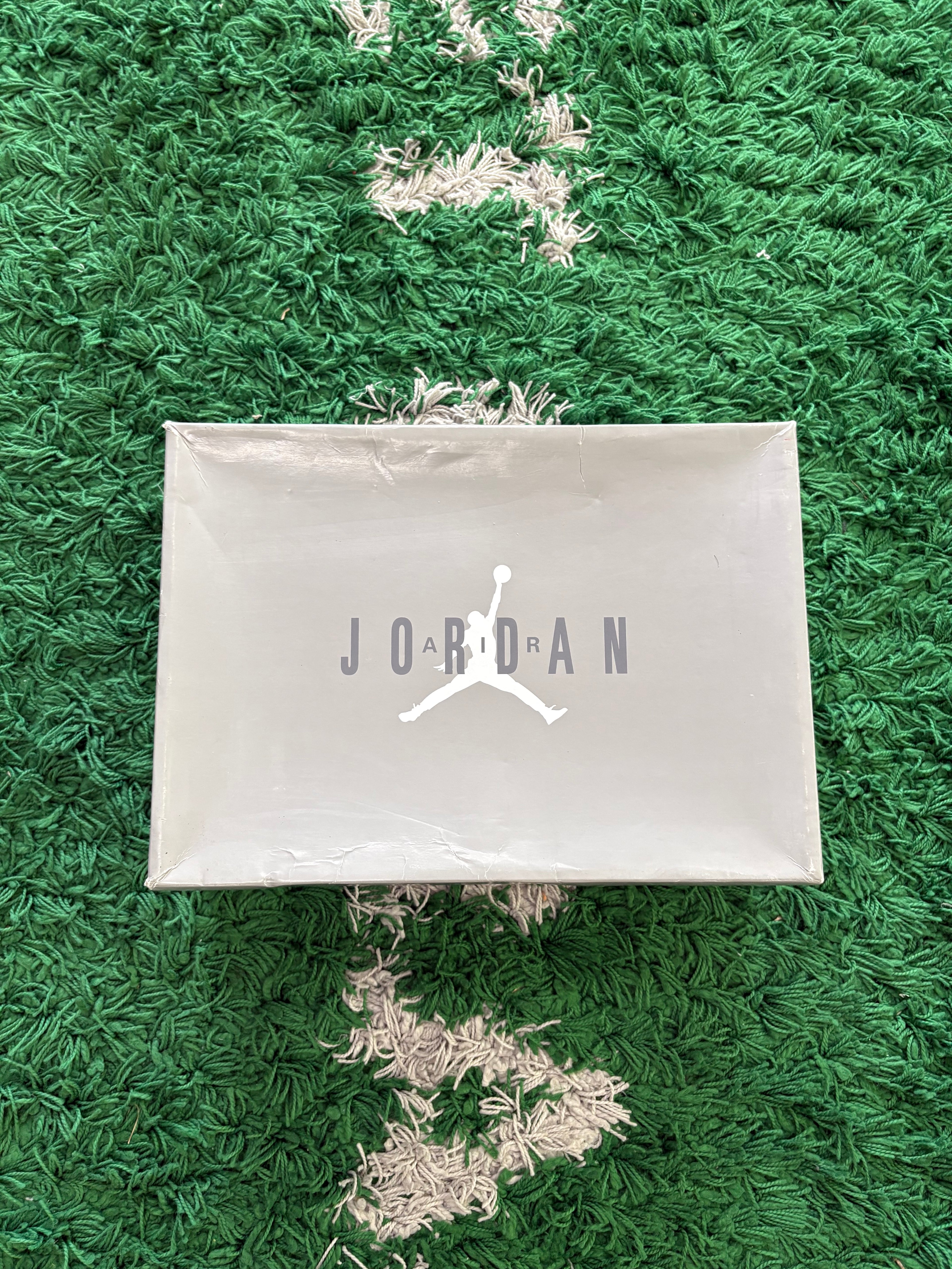 Jordan Retro 11 “Cool Grey”