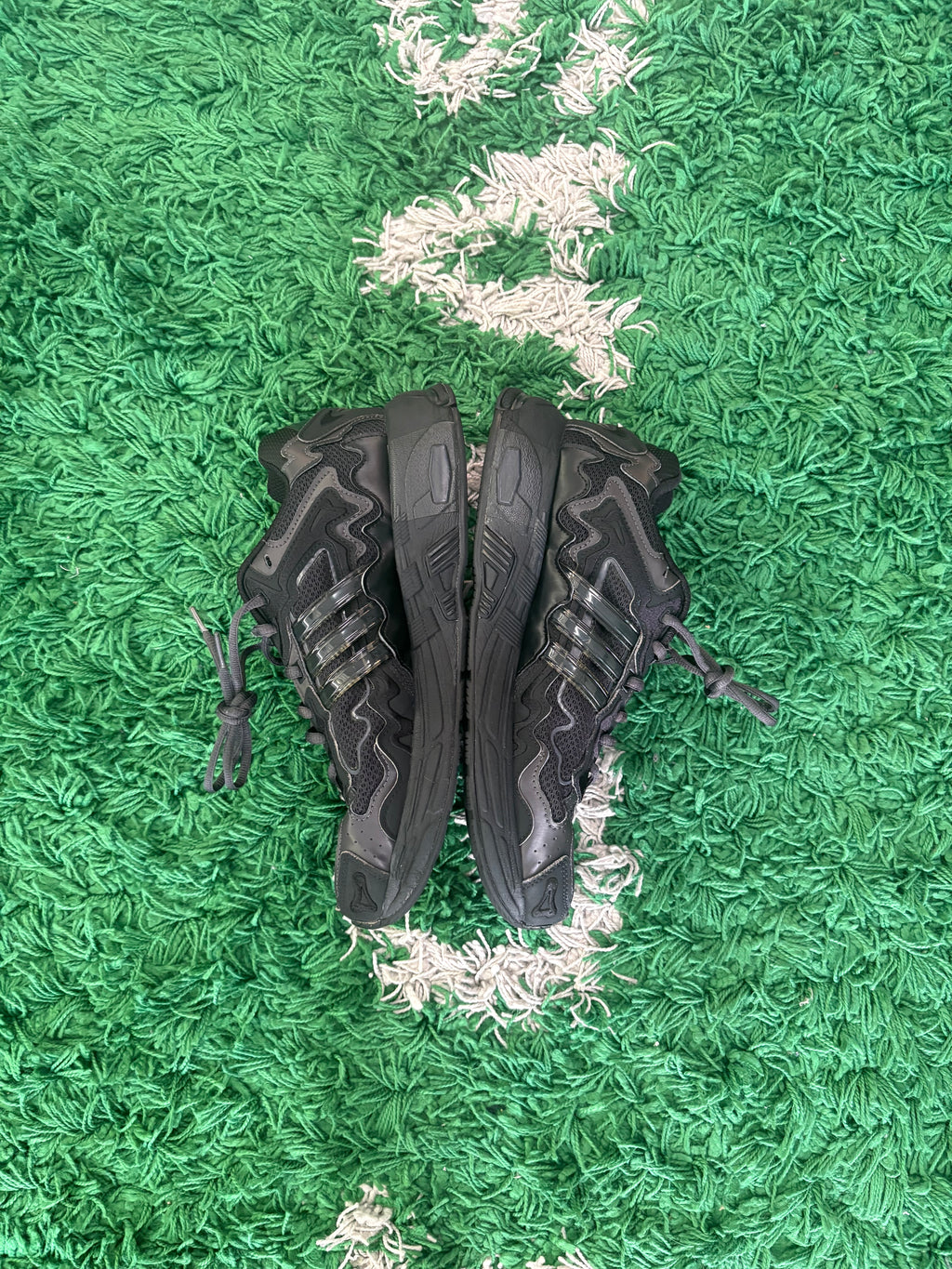 Bad Bunny Response CL “Triple Black”