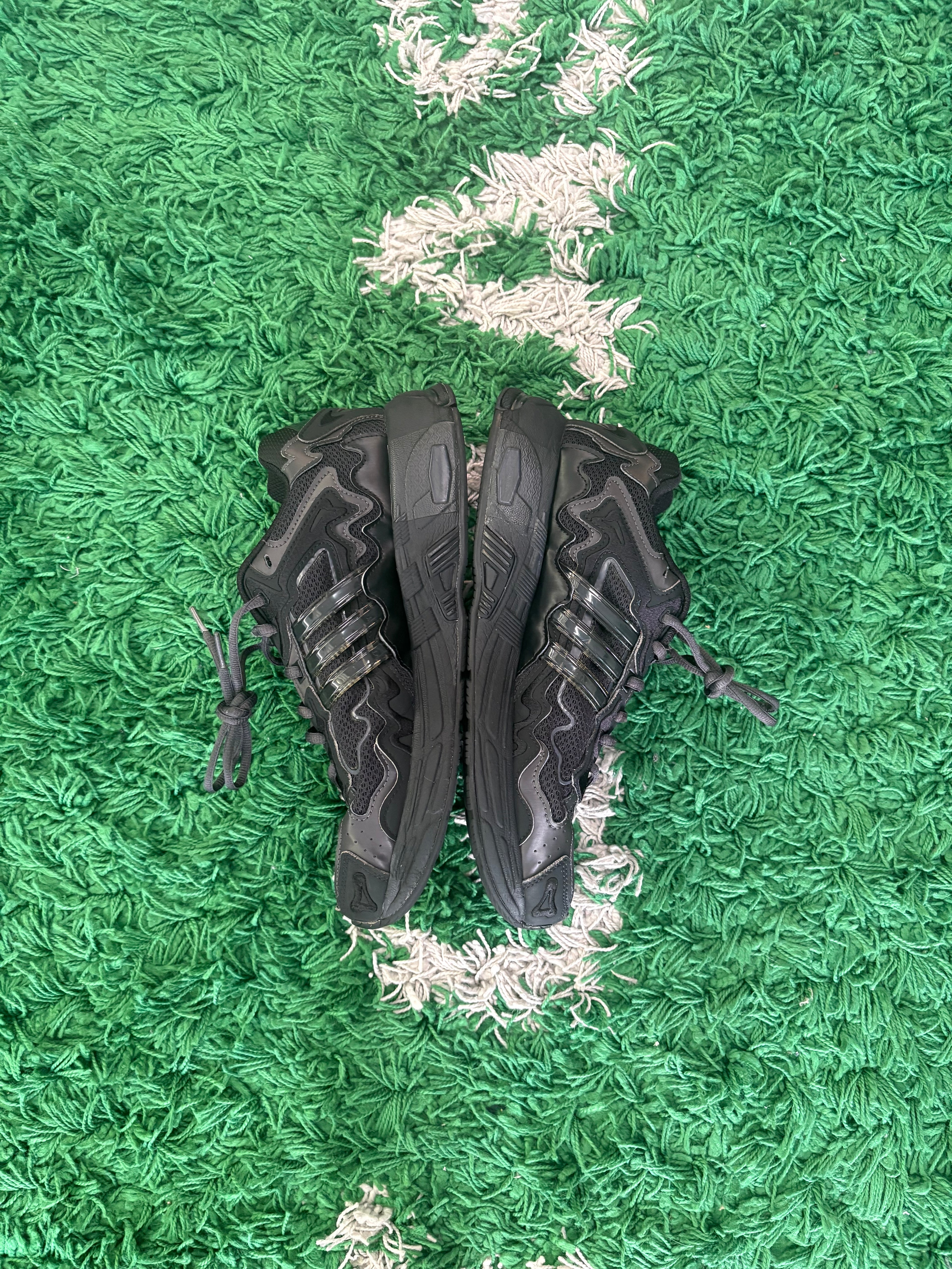 Bad Bunny Response CL “Triple Black”