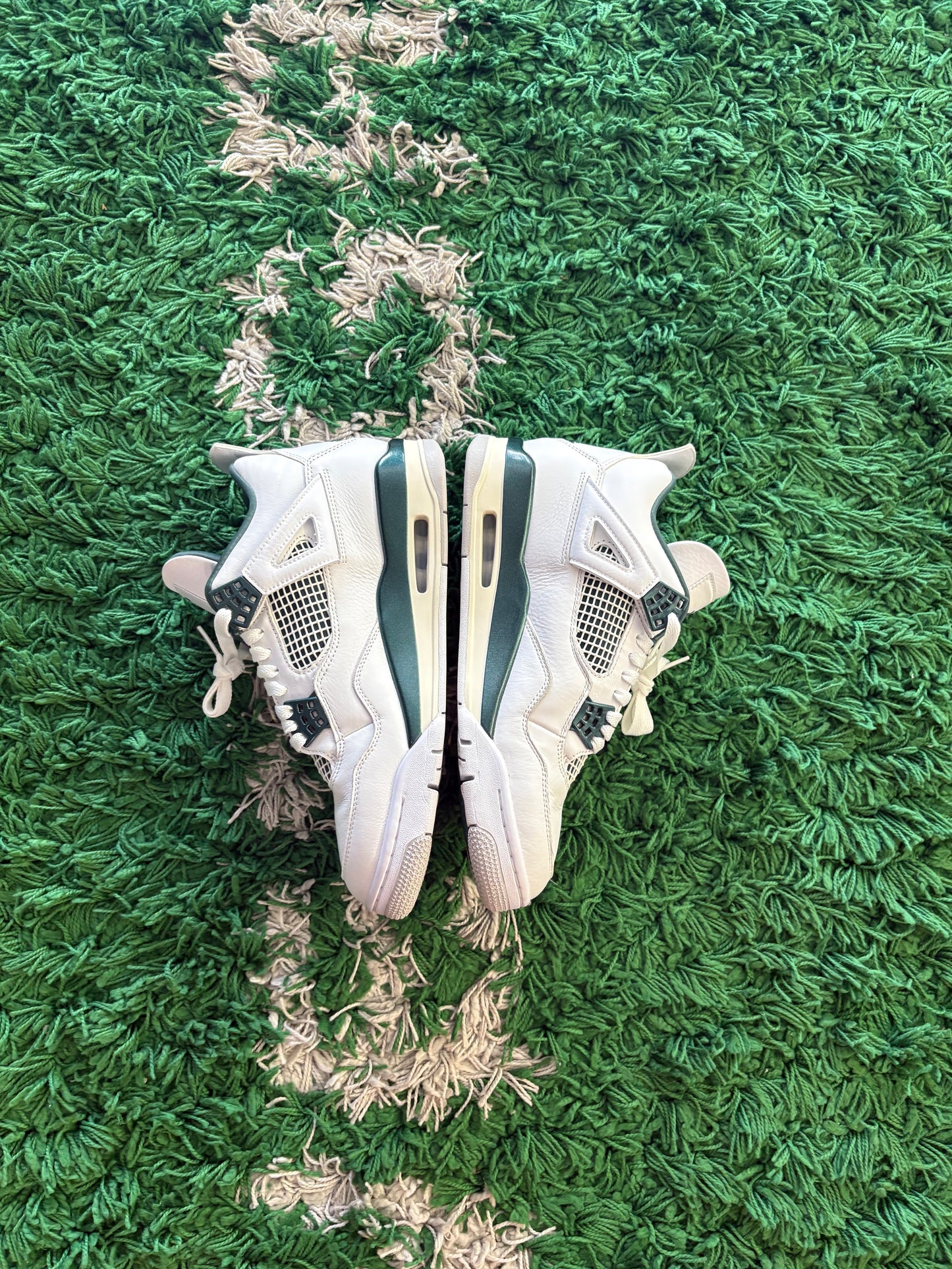 Jordan Retro 4 “oxidized green”