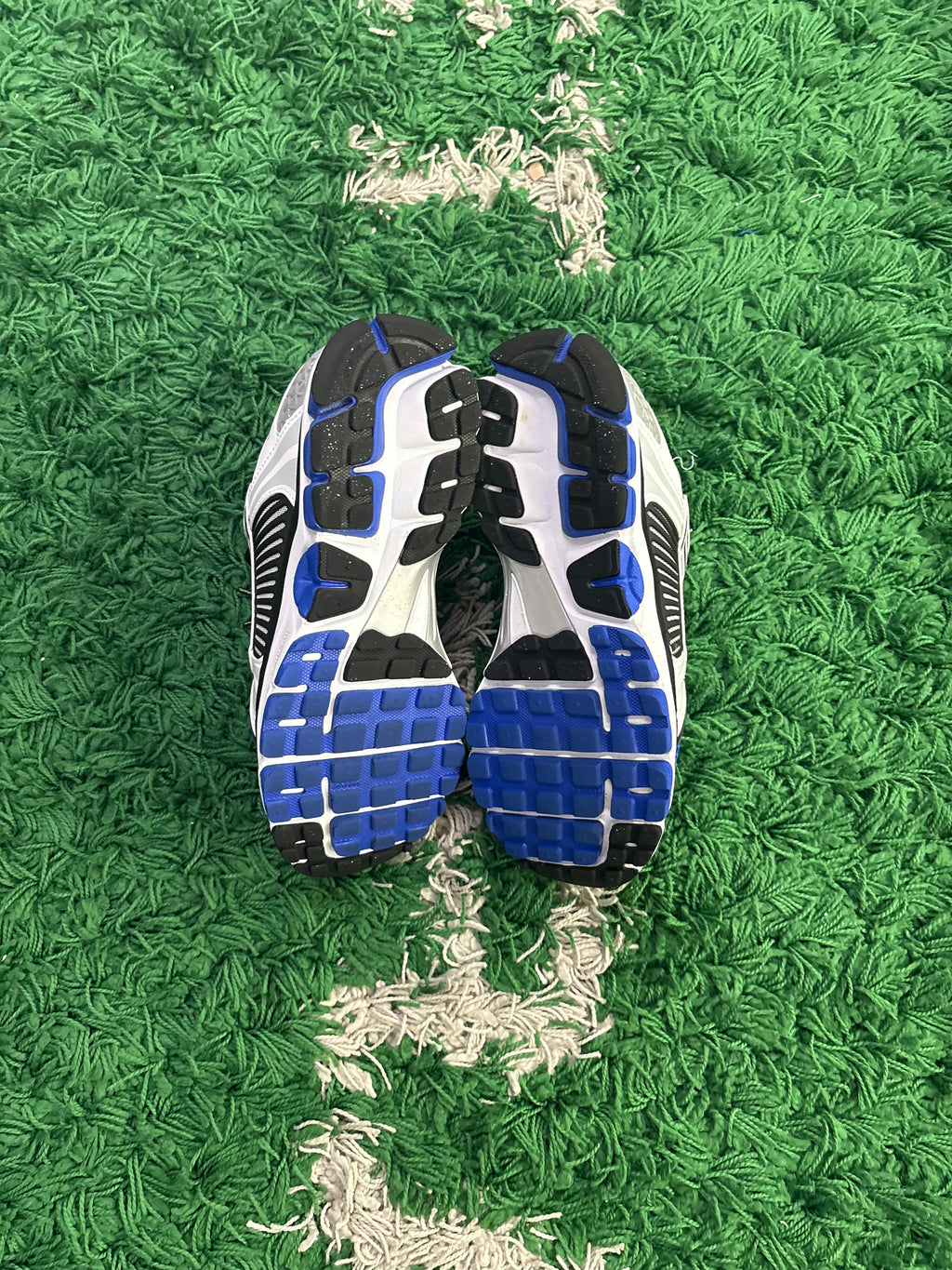 Nike Voomero 5 “black/white/blue”
