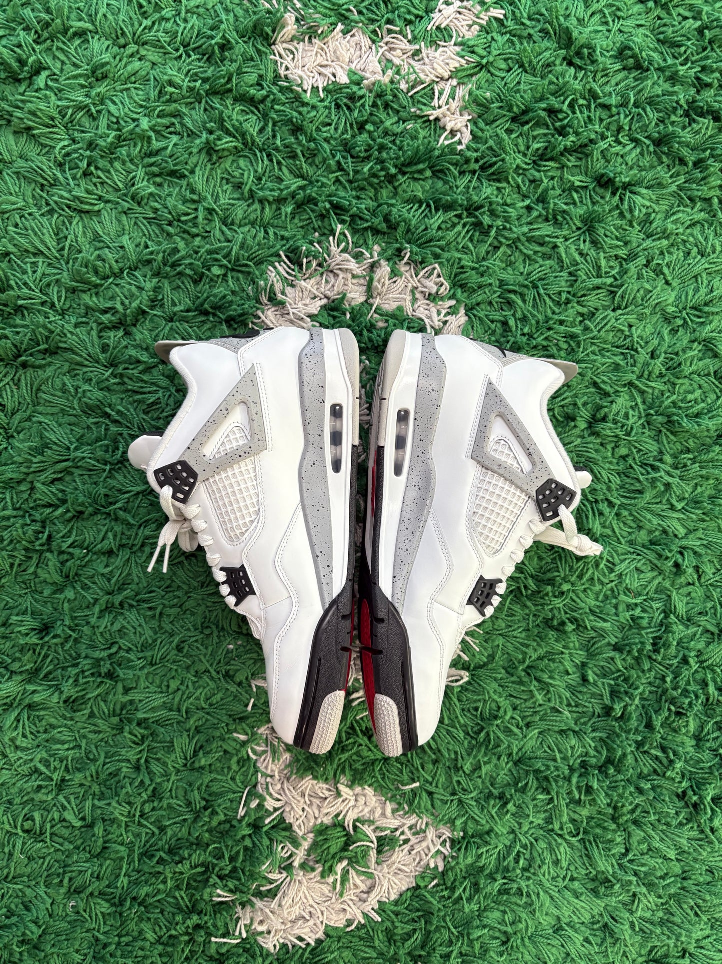 Jordan Retro 4 “White Cement” 2025